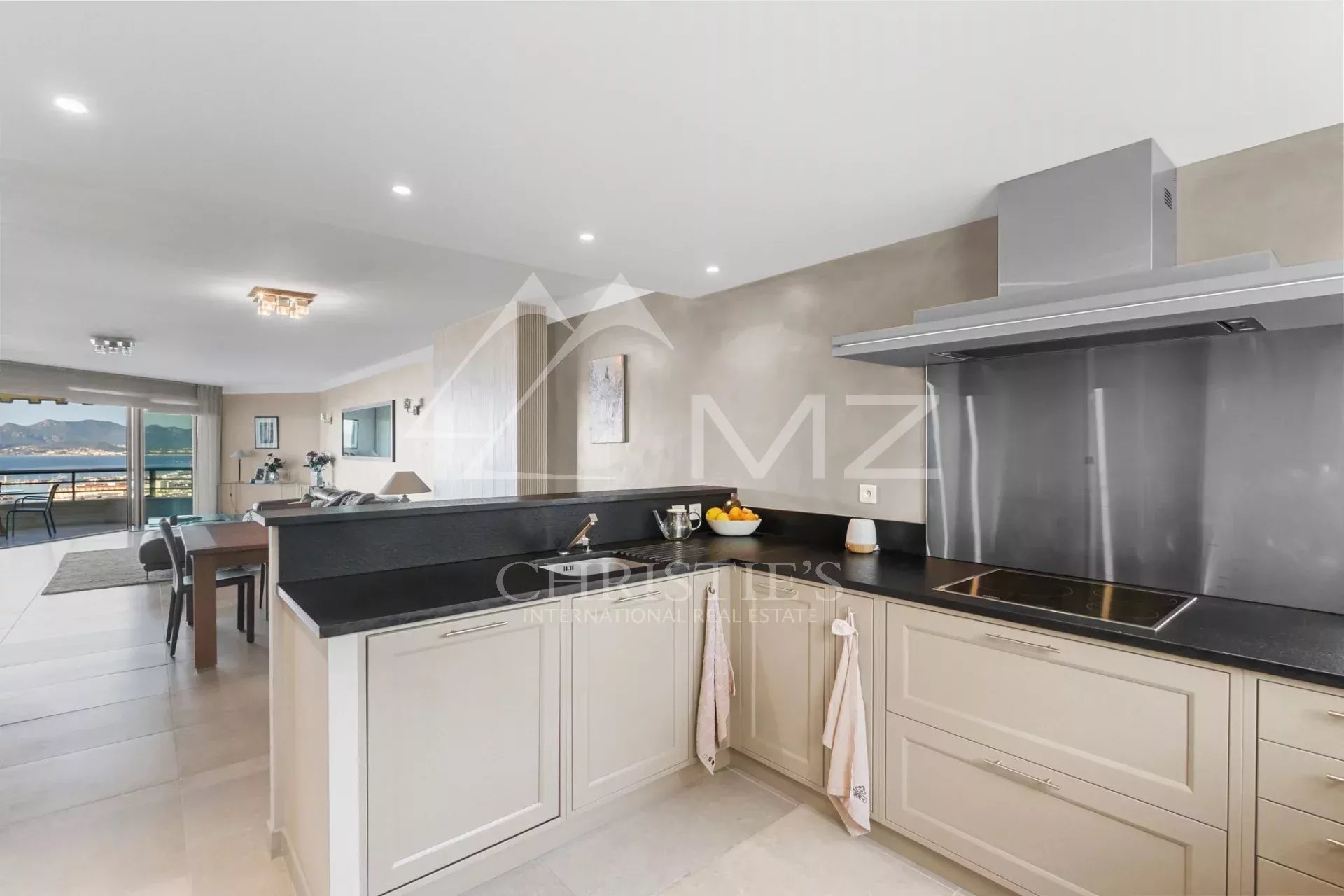 2 Bedroom Apartment/Flat's Image 5