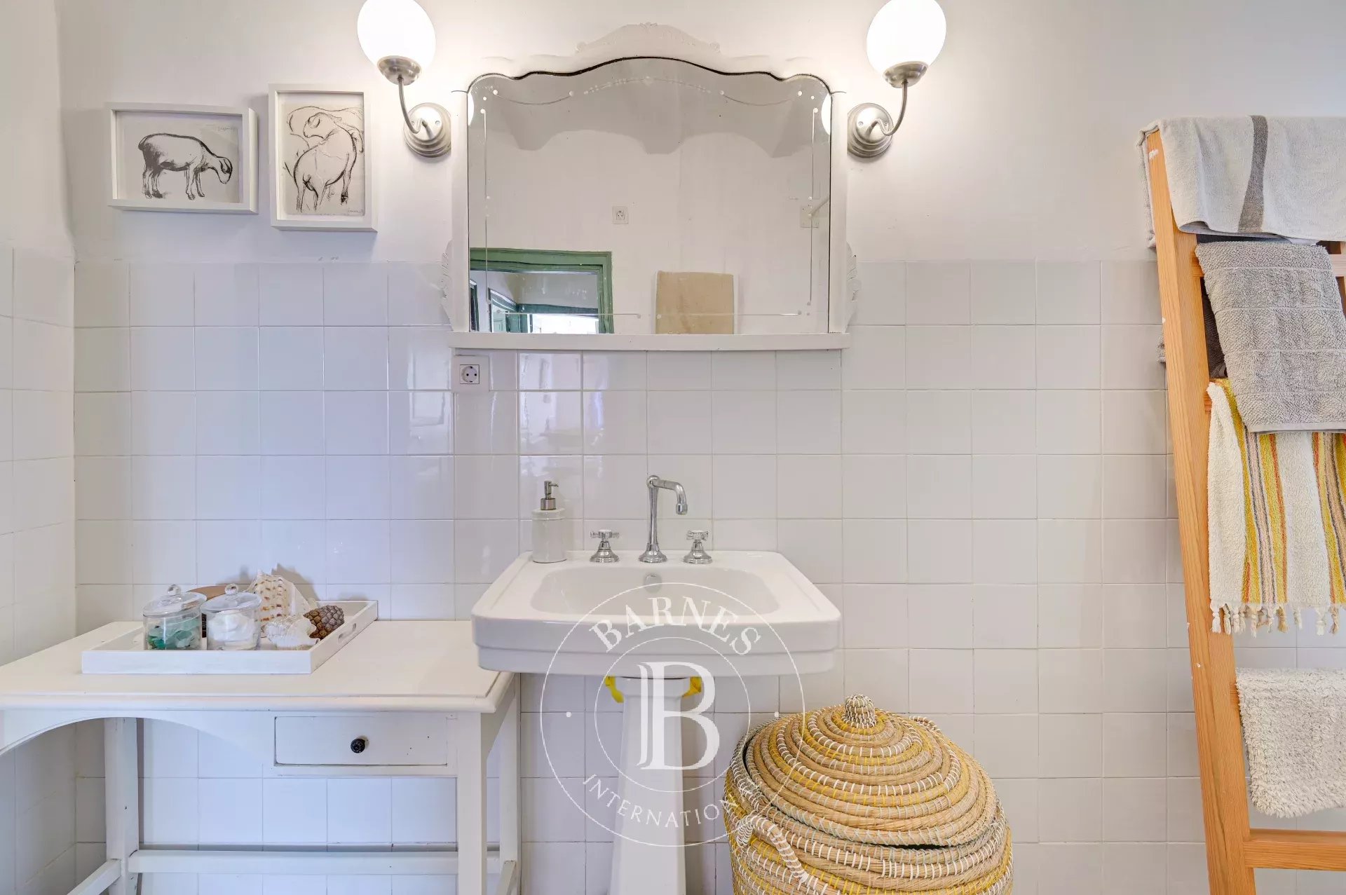 Exceptional Village House with Tourist License and Panoramic Views in Alt Empordà , Costa Brava - picture 34