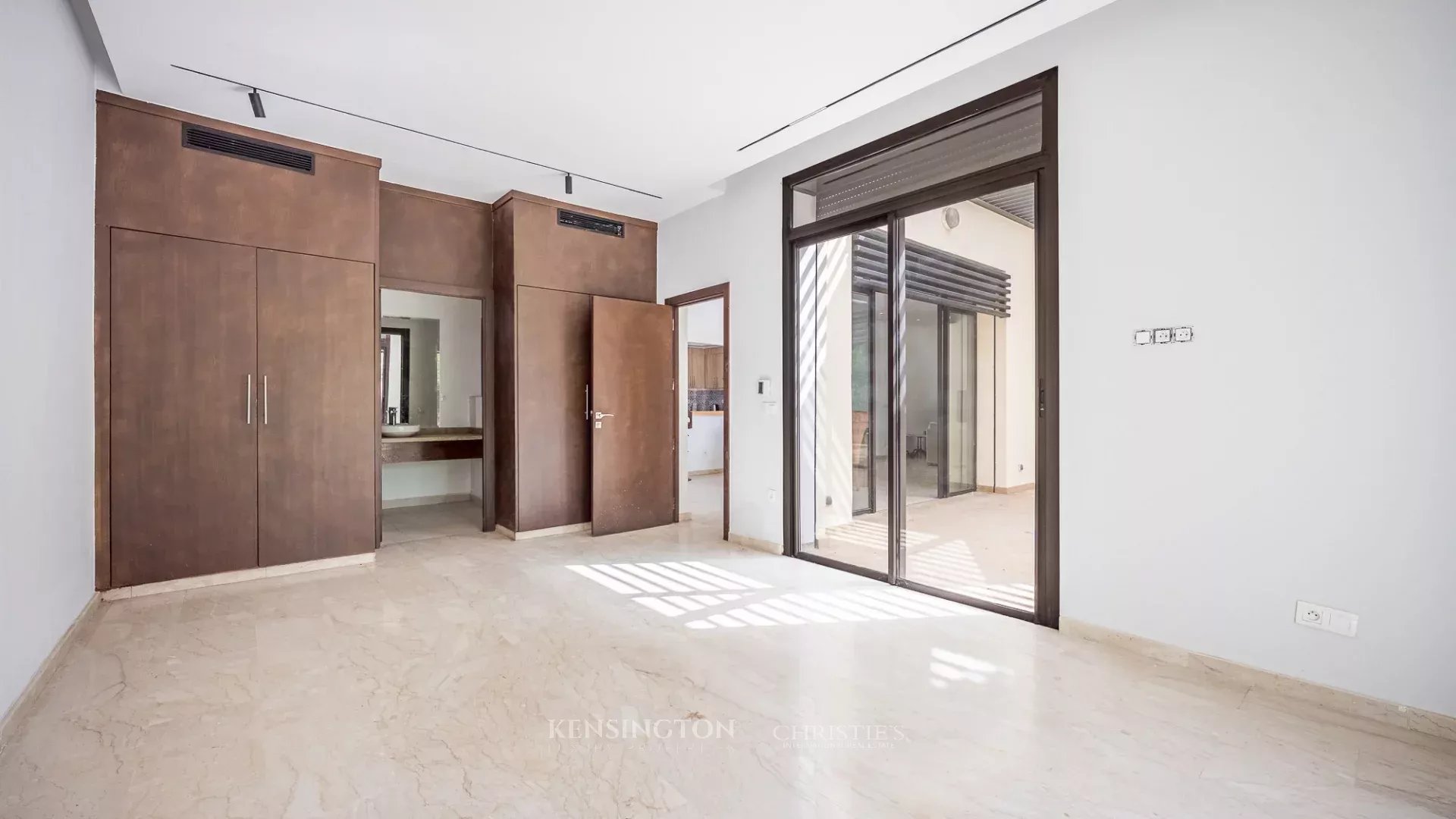 3 Bedroom Villa/Townhouse's Image 14