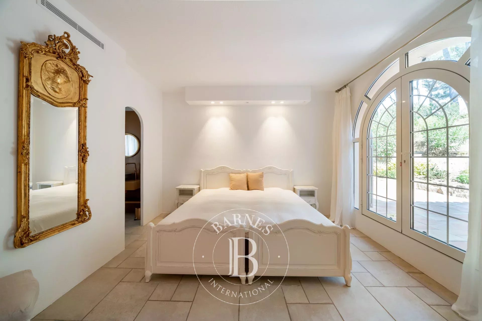 Villa Cannes - picture 17