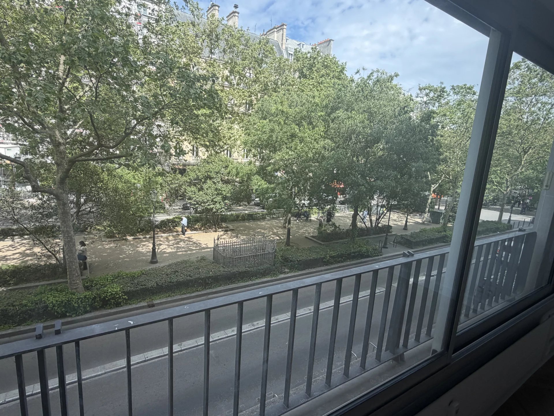 Paris 9 Métro Blanche