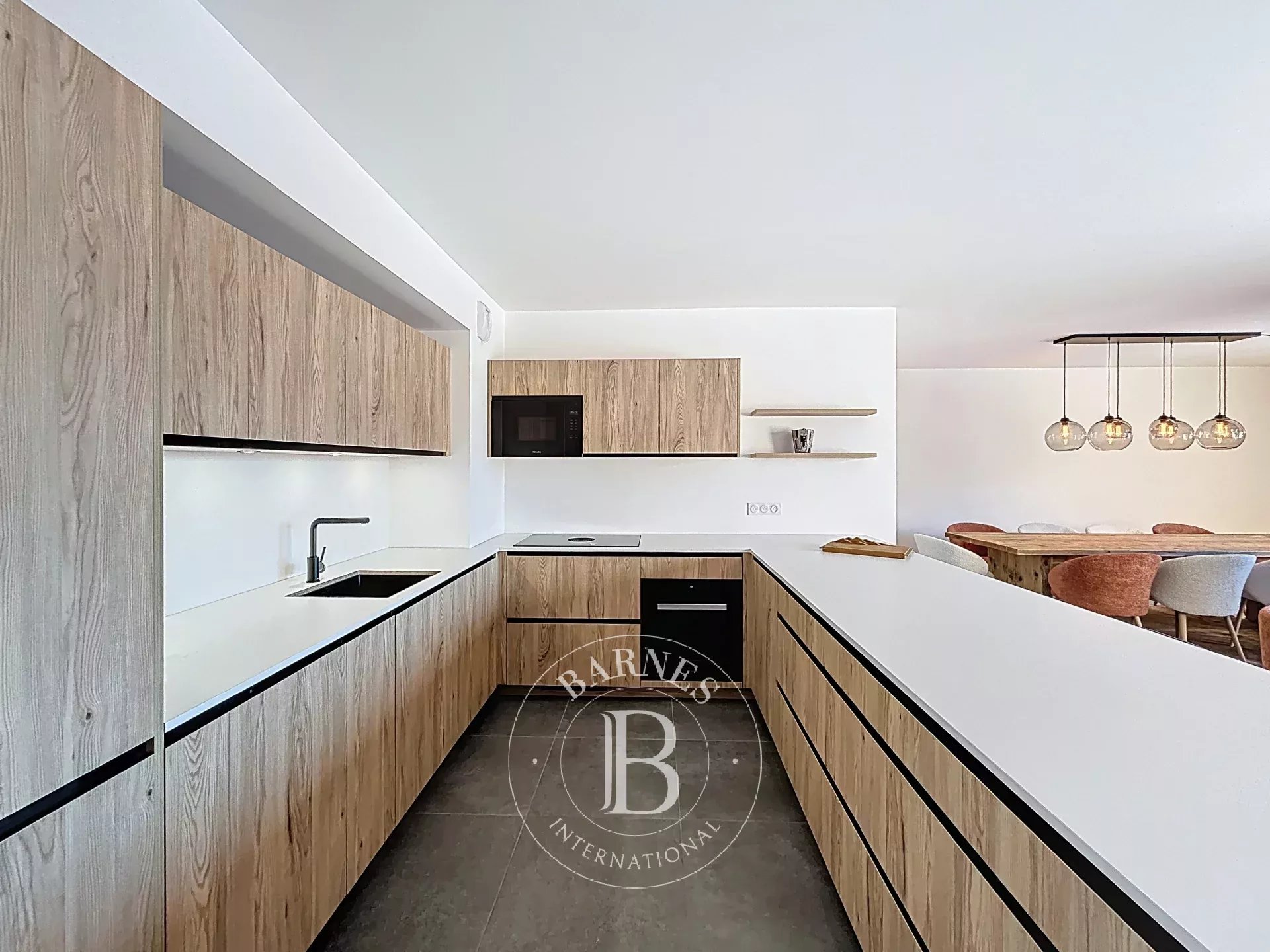 Photo of Les Gets – Spacious Family T6 Duplex – Direct Ski Access – Open Mountain Views