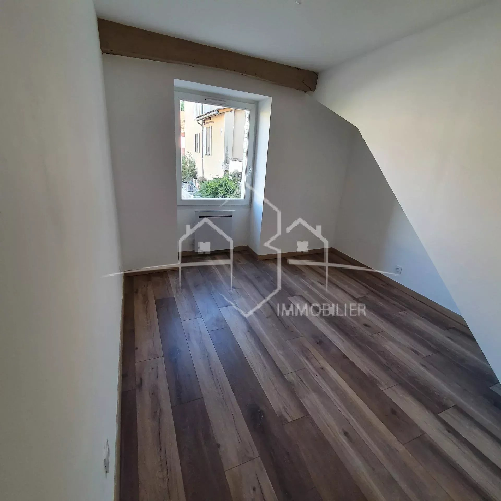 BEAUREPAIRE appartement T3 Neuf au 1er étage