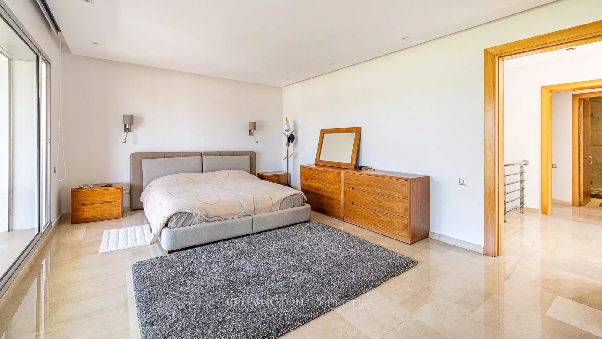 4 Bedroom Villa/Townhouse's Image 22