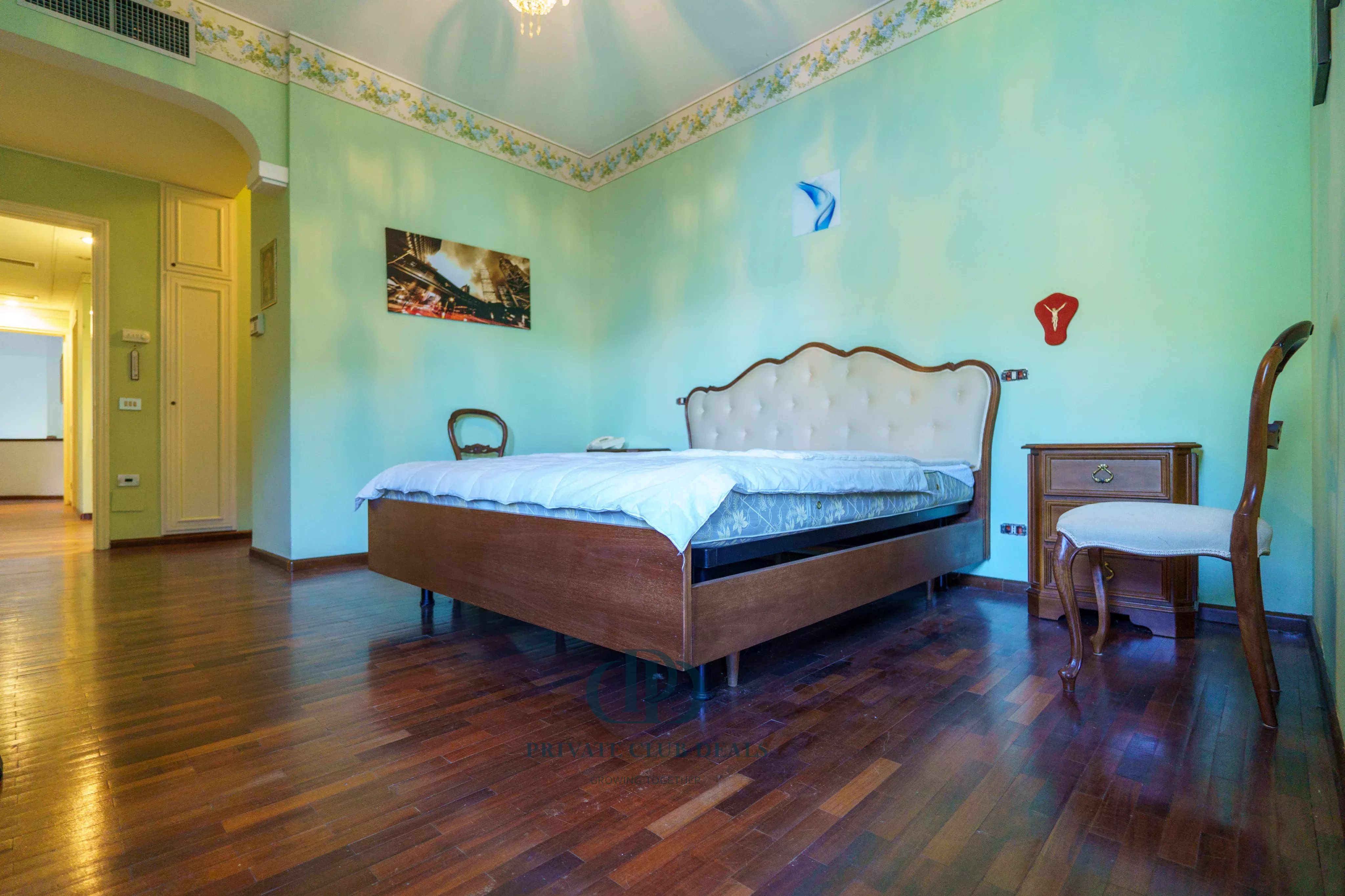 Villa Como - picture 20