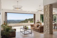 Saint-Paul-de-Vence - Premium villa with panoramic sea and village views — photo 6 of 7