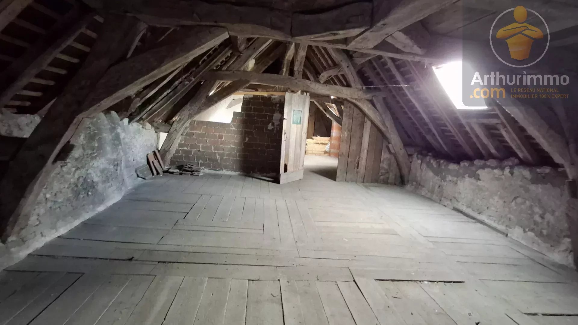 Maison de charme à réinventer à Beaugency, 156 m², 2 chambres — photo 5