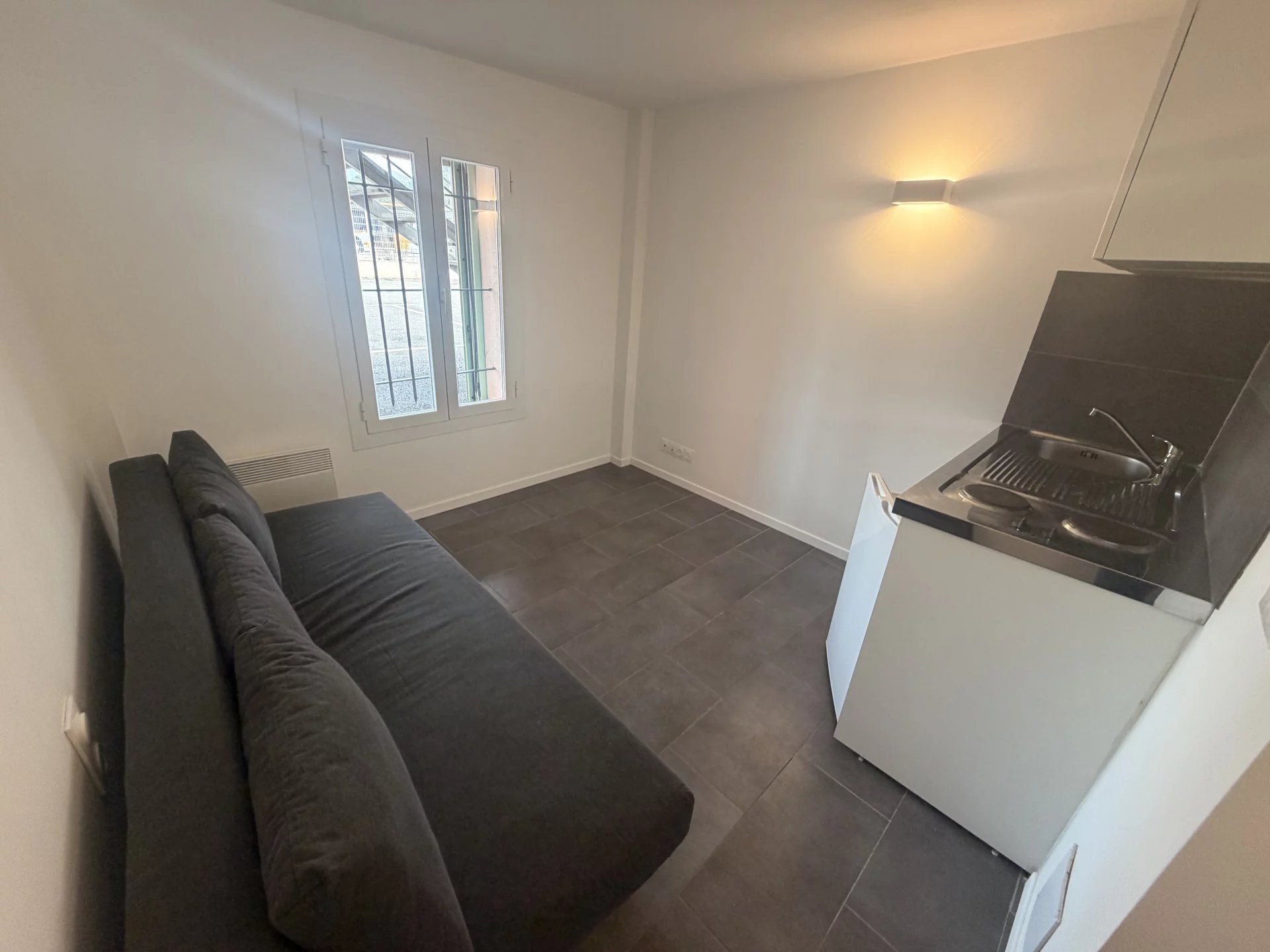 STUDIO DE 15M2 + PLACES DE PARKING