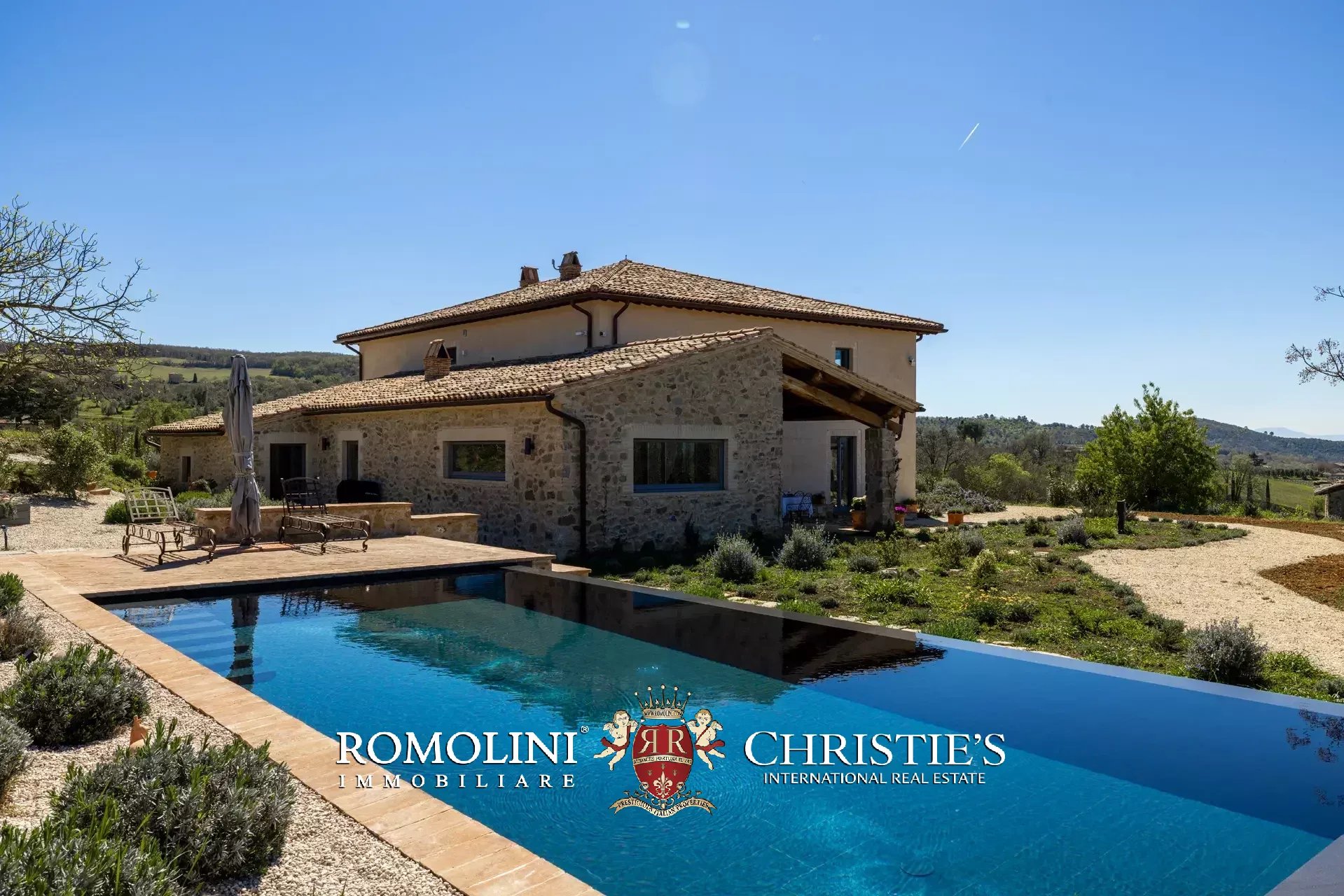 6 Bedroom Villa/Townhouse's Image 39