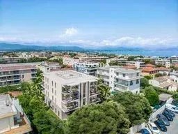 Belle duplex au coeur d'Antibes - Photo 3