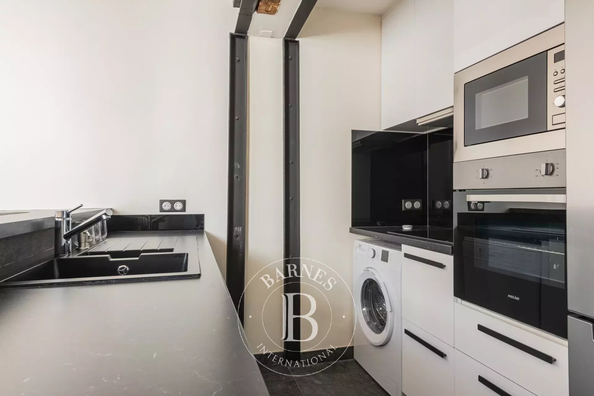 Daire Paris 3ème - picture 10