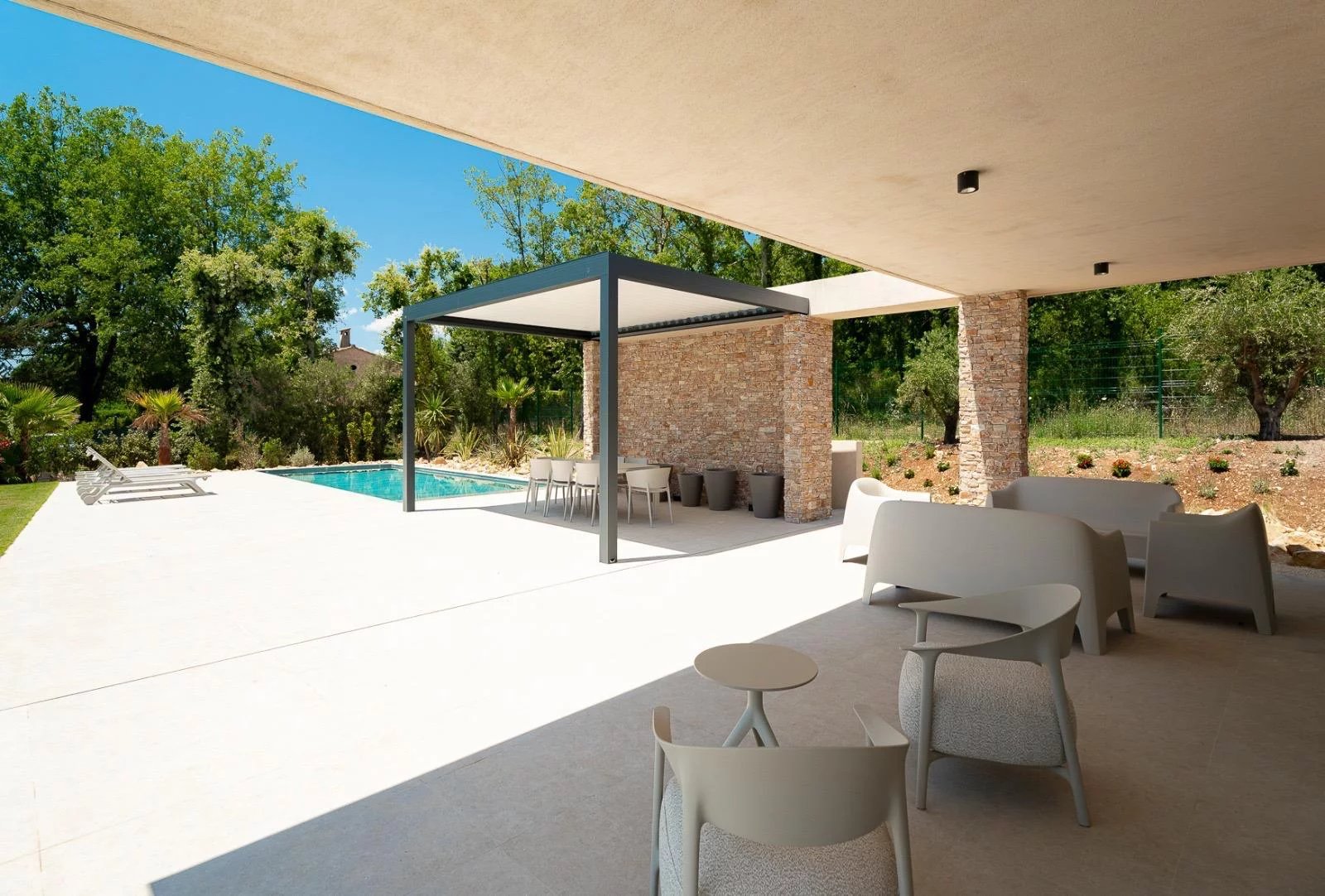 Stunning new built property in the domaine of Terre Blanche - Tourrettes