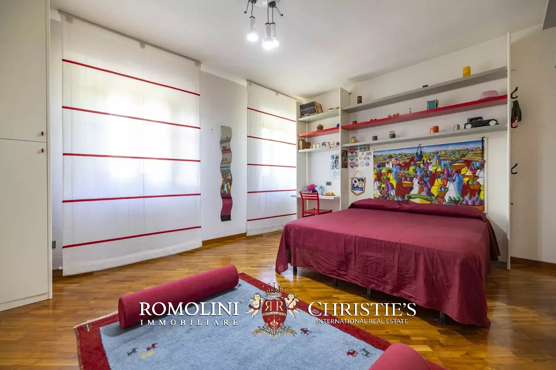 5 Bedroom Villa/Townhouse's Image 54