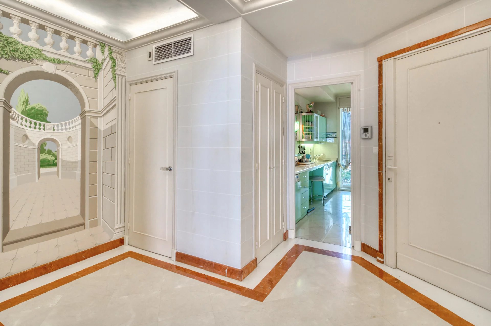 CANNES CROISETTE – APPARTEMENT DE PRESTIGE 270 M² AVEC TERRASSE ET VUE MER PANORAMIQUE