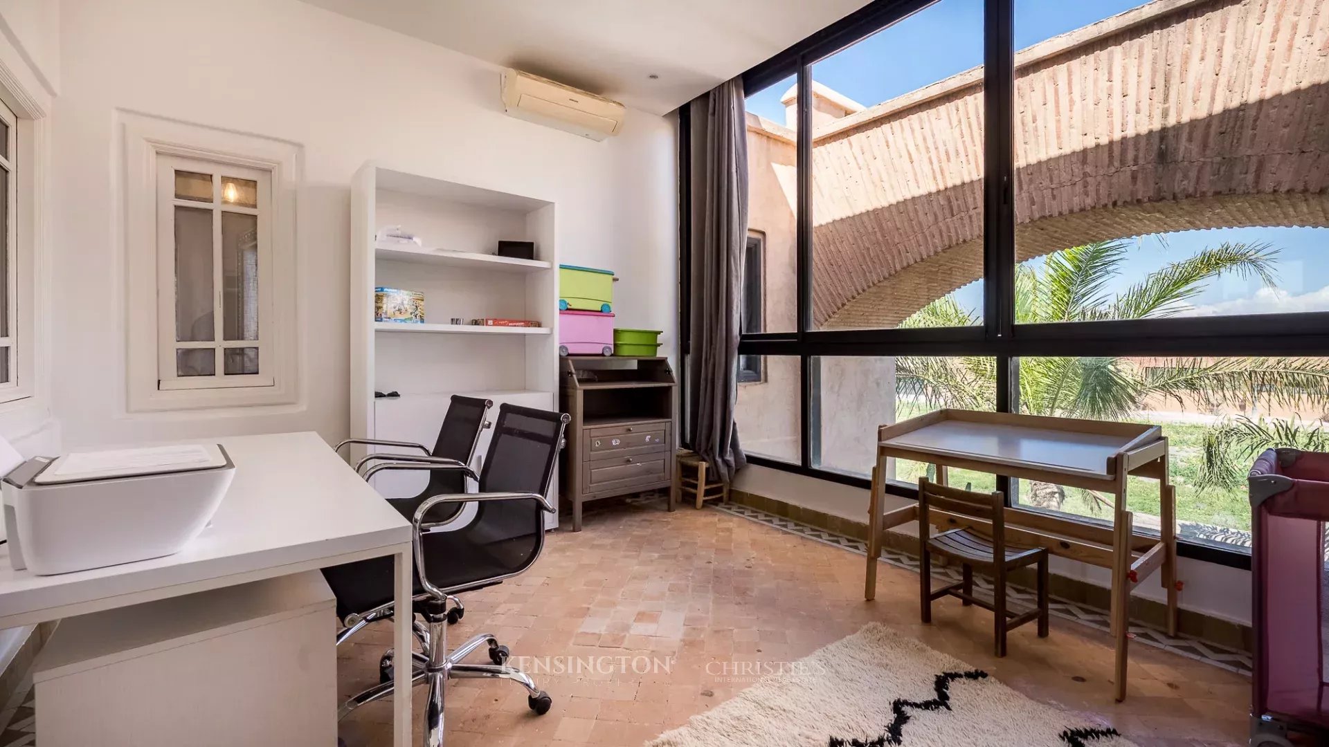 4 Bedroom Villa/Townhouse's Image 5