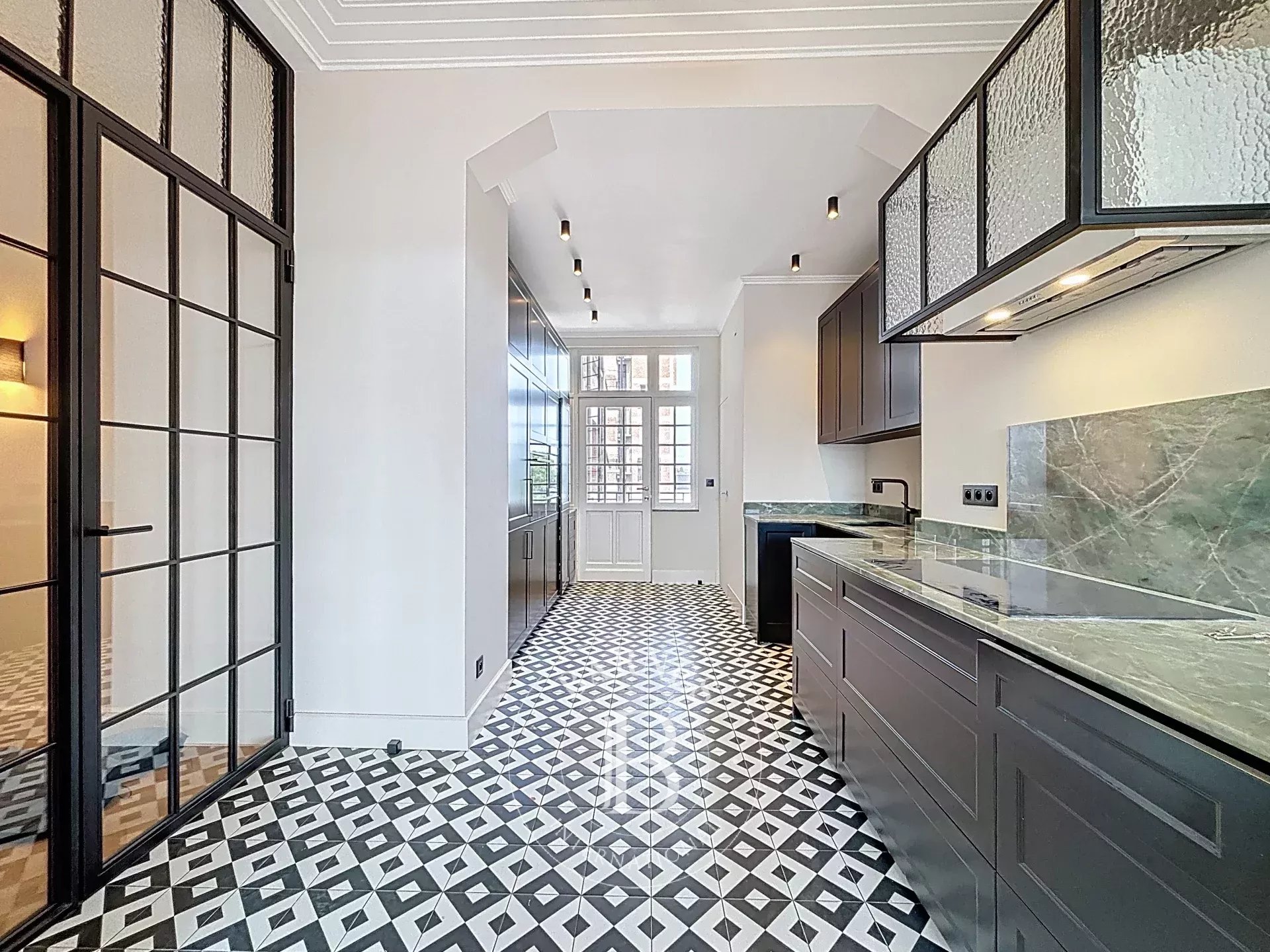 Luxueus Appartement met uitzicht - 2/3 slaapkamers gerenoveerd