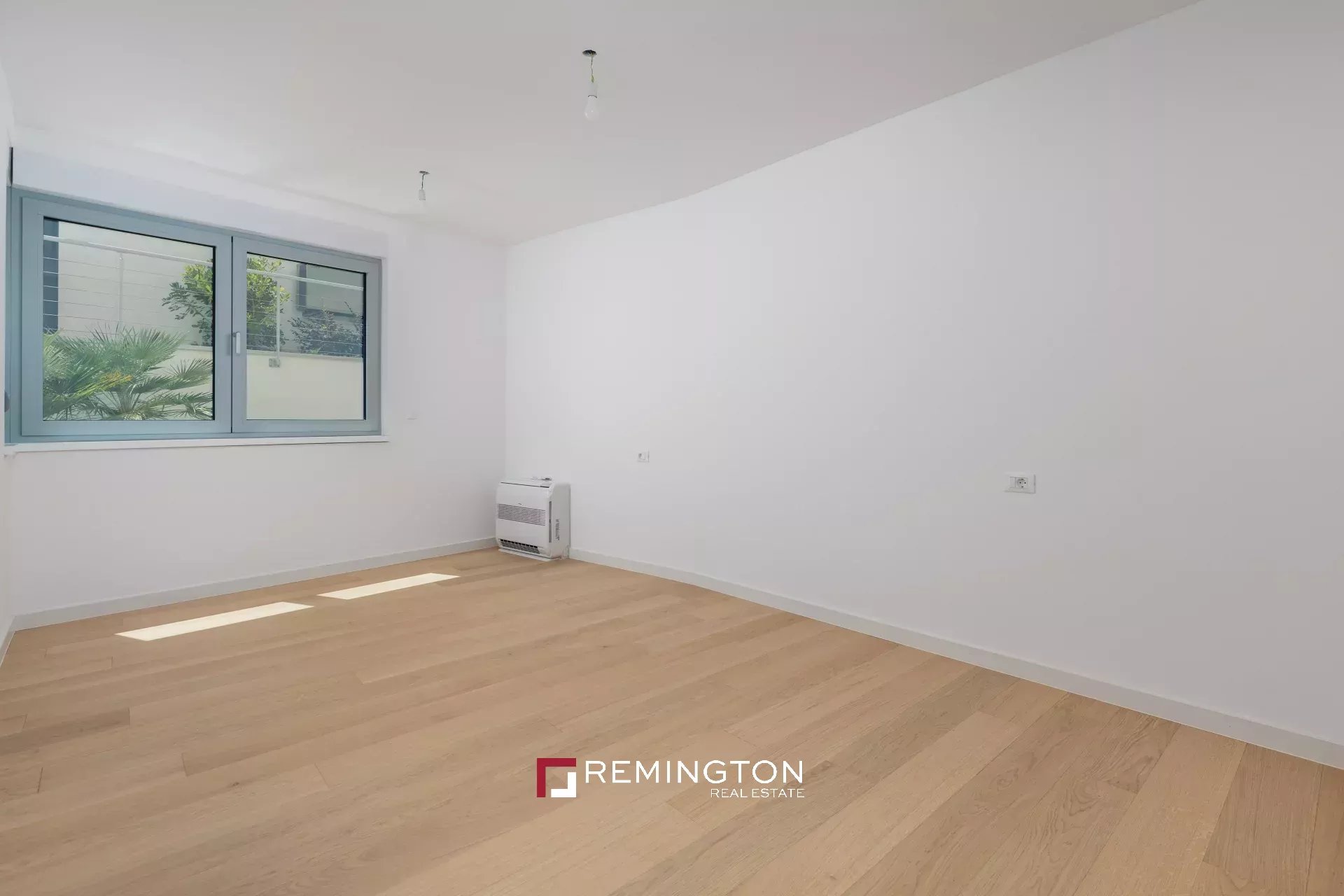 2 Bedroom Apartment/Flat's Image 8