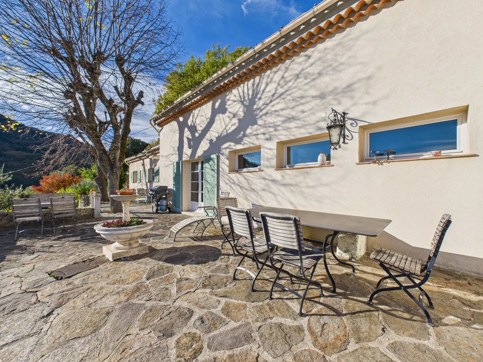 House with magnificent view walking distance to the village - Bargemon