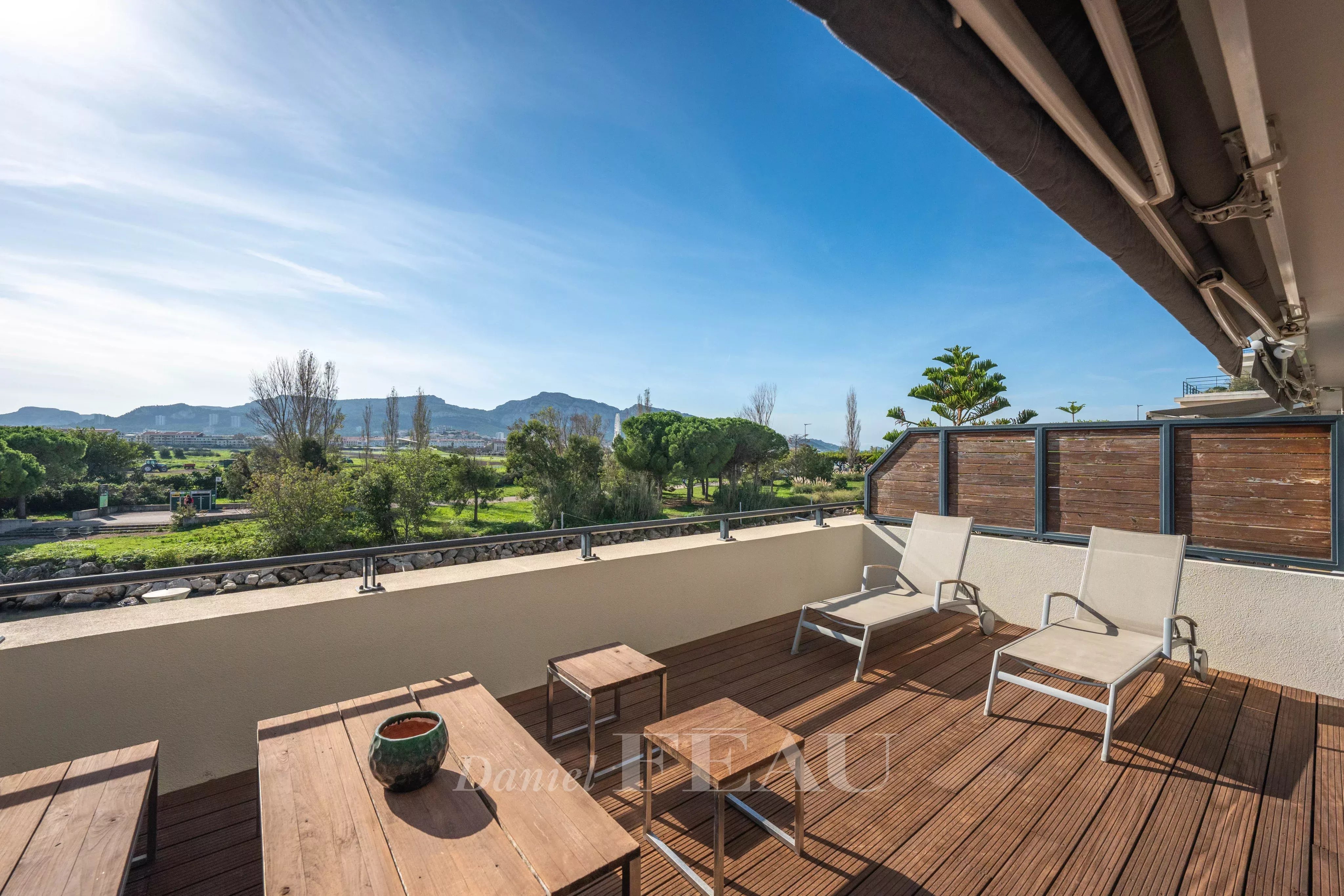 Marseille Borely – A family home enjoying an open view