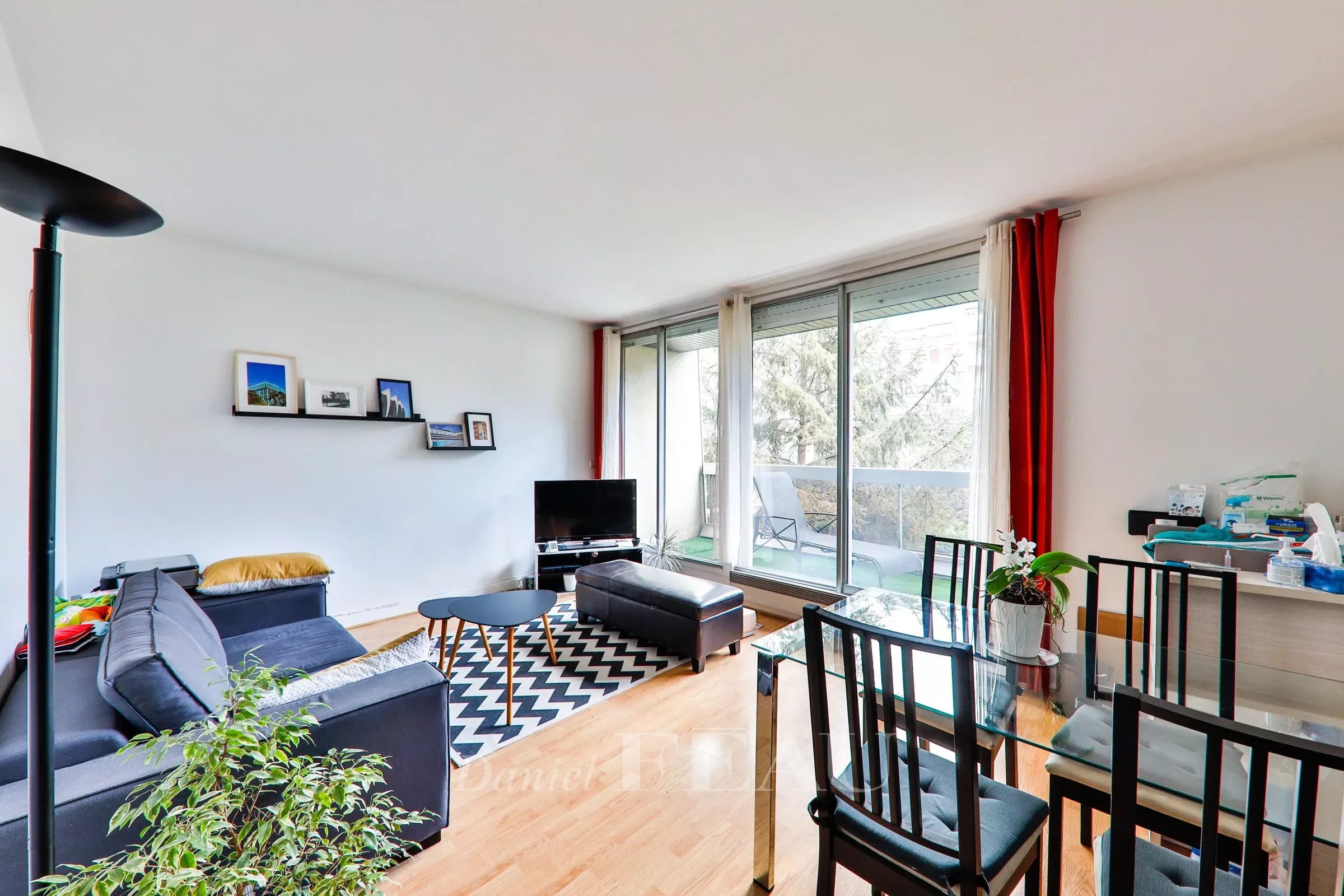 Living-room Wooden floor