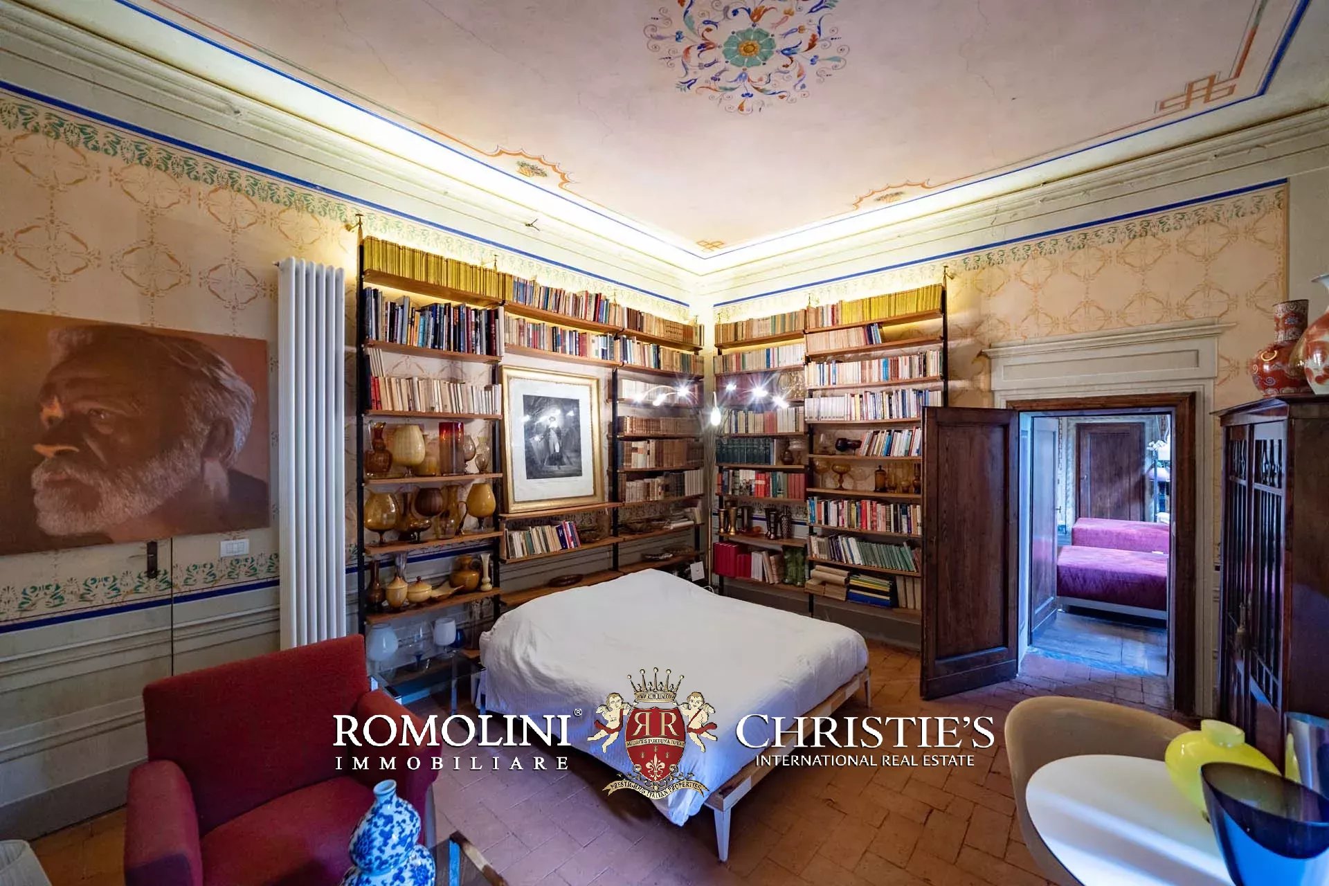 11 Bedroom Villa/Townhouse's Image 34