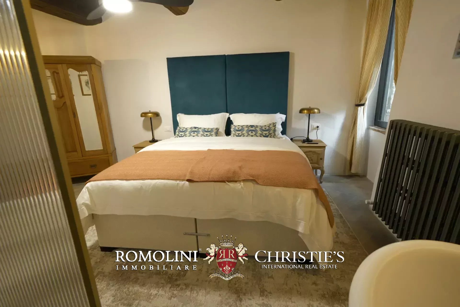 11 Bedroom Villa/Townhouse's Image 40