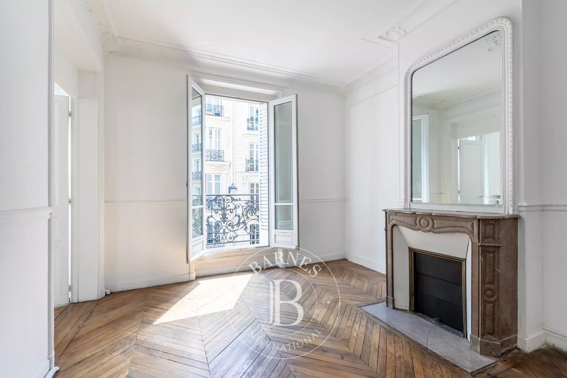 Daire Paris 8ème - picture 9