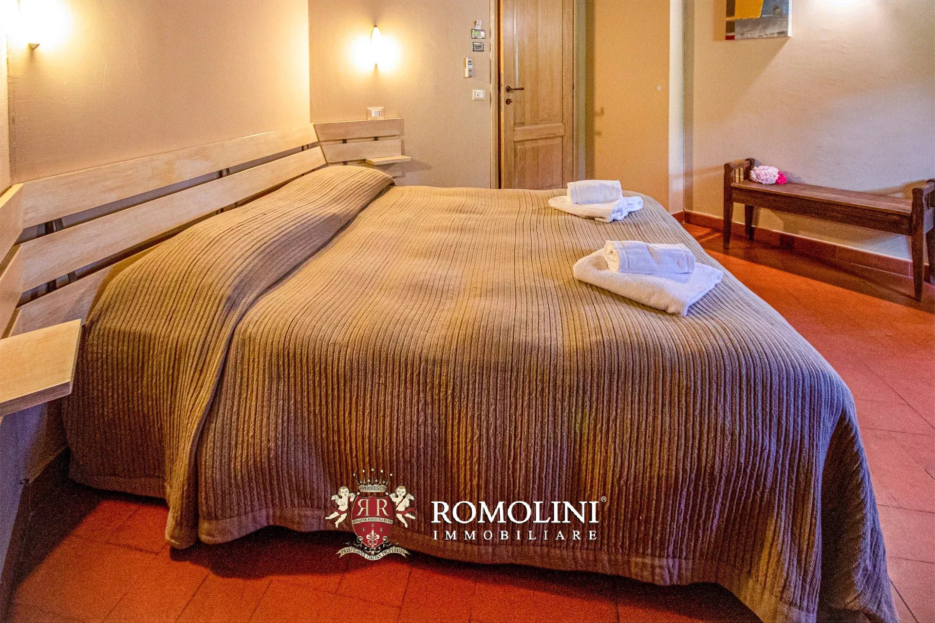 10 Bedroom Chateau's Image 32