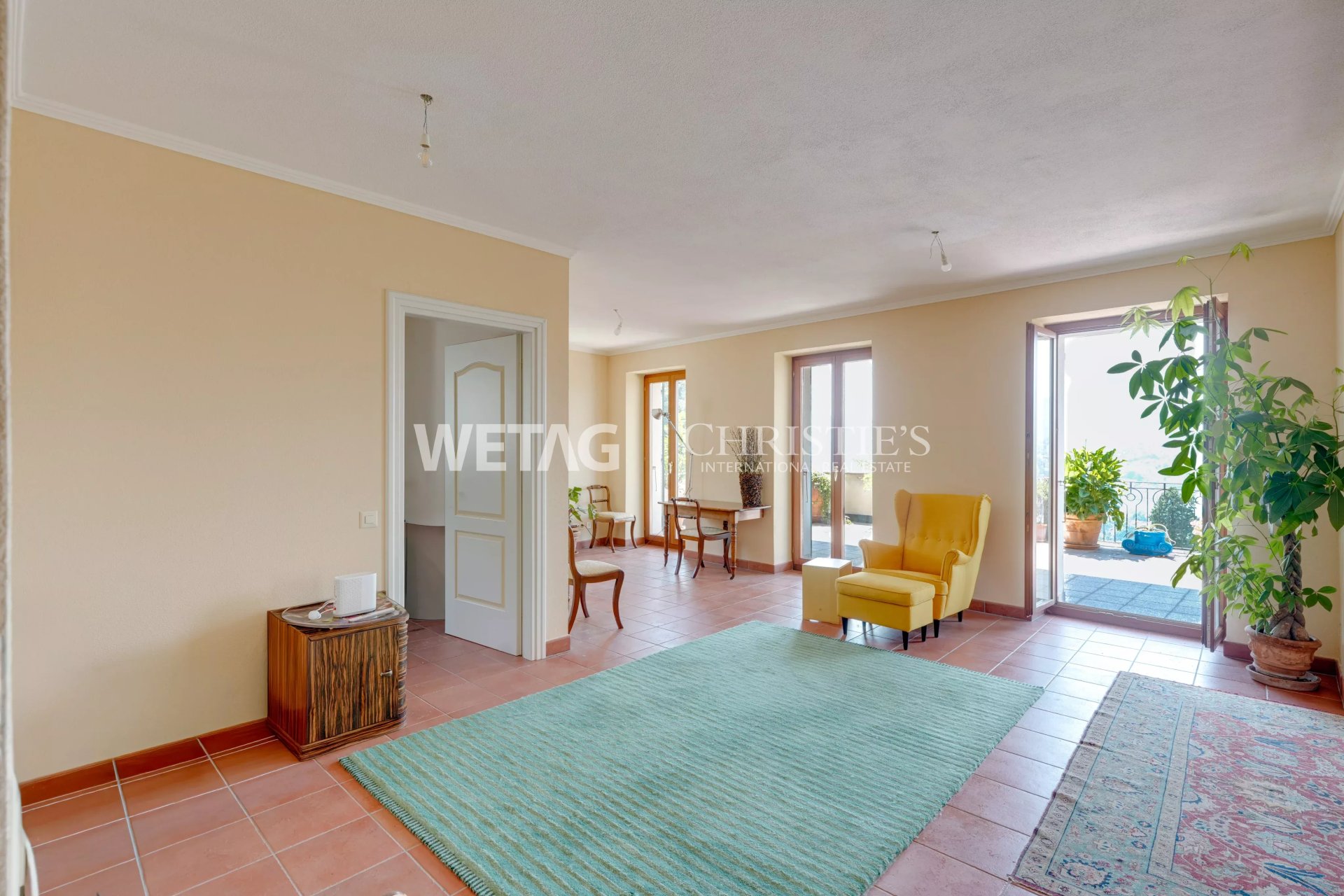 2 Bedroom Apartment/Flat's Image 4