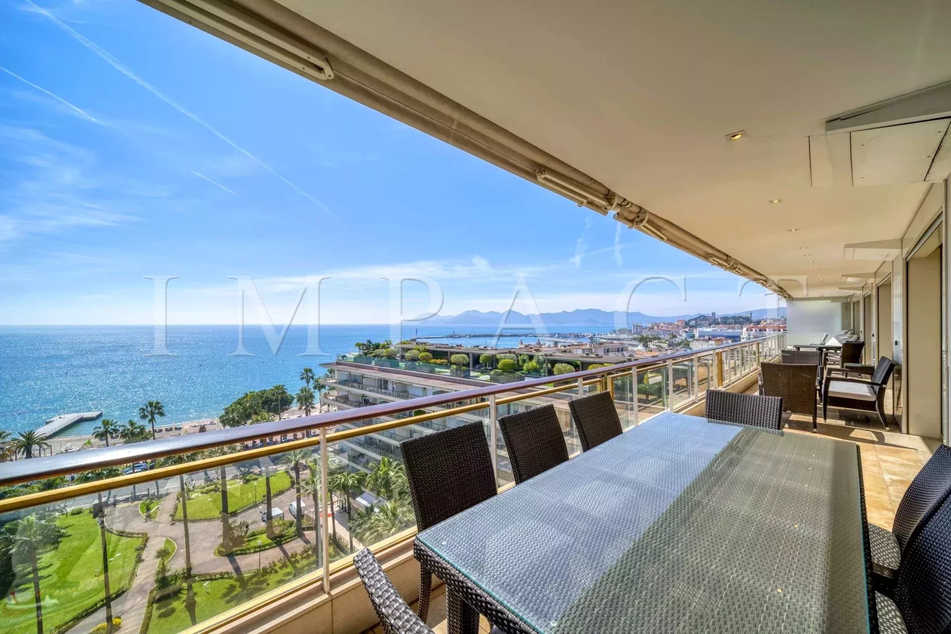 Cannes Croisette Appartement d'exception vue mer à vendre