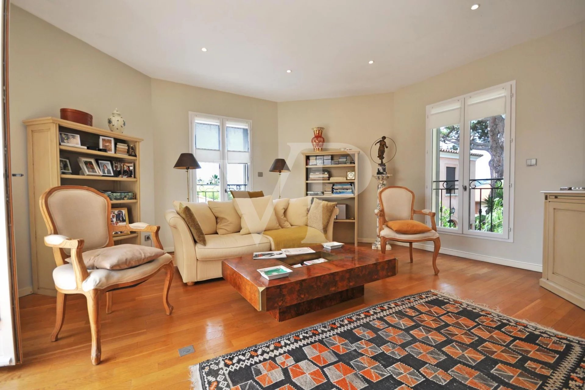 von_poll_real_estate_property_86002193_image_4