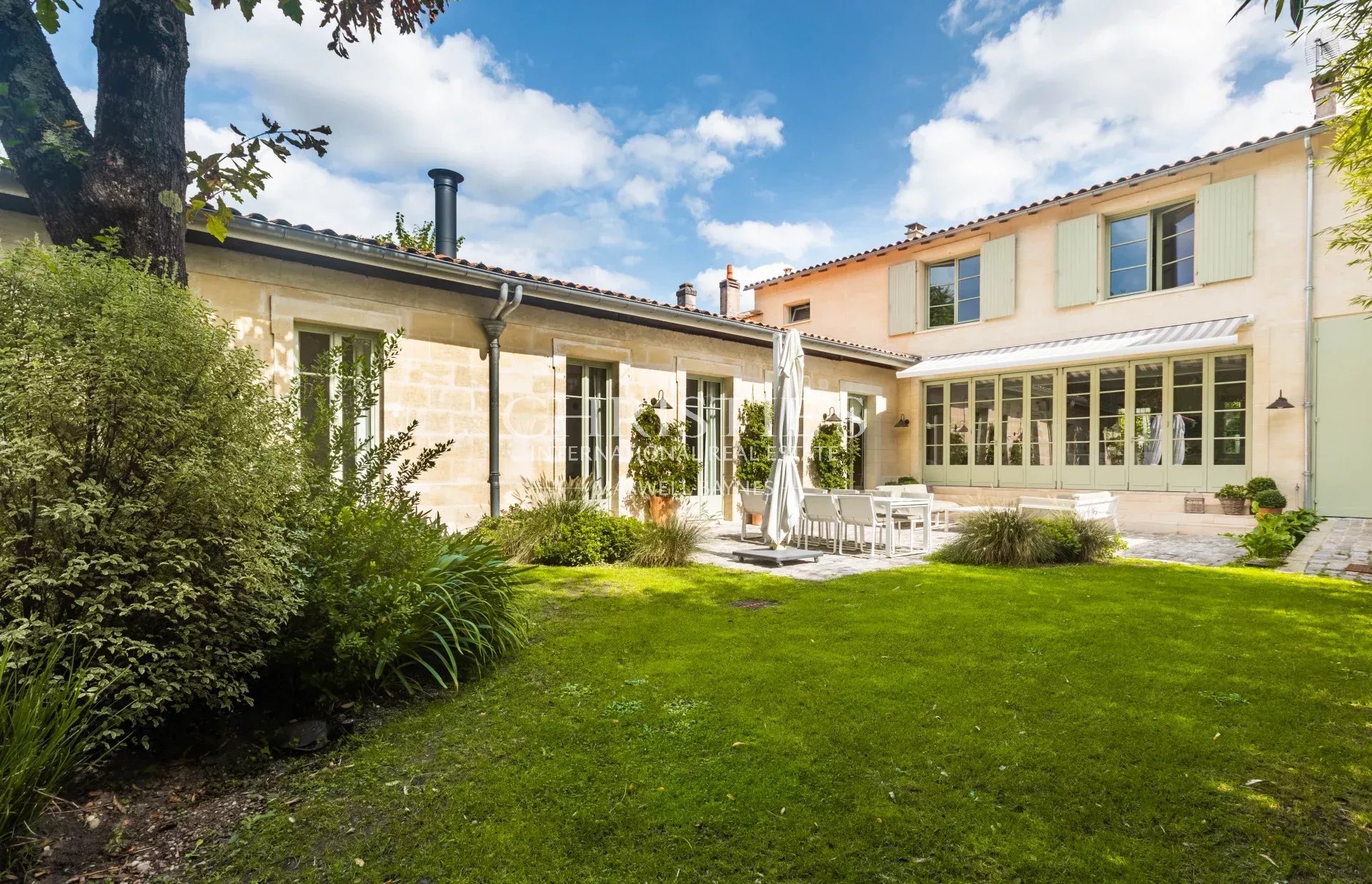 5 Bedroom Villa/Townhouse's Image 5