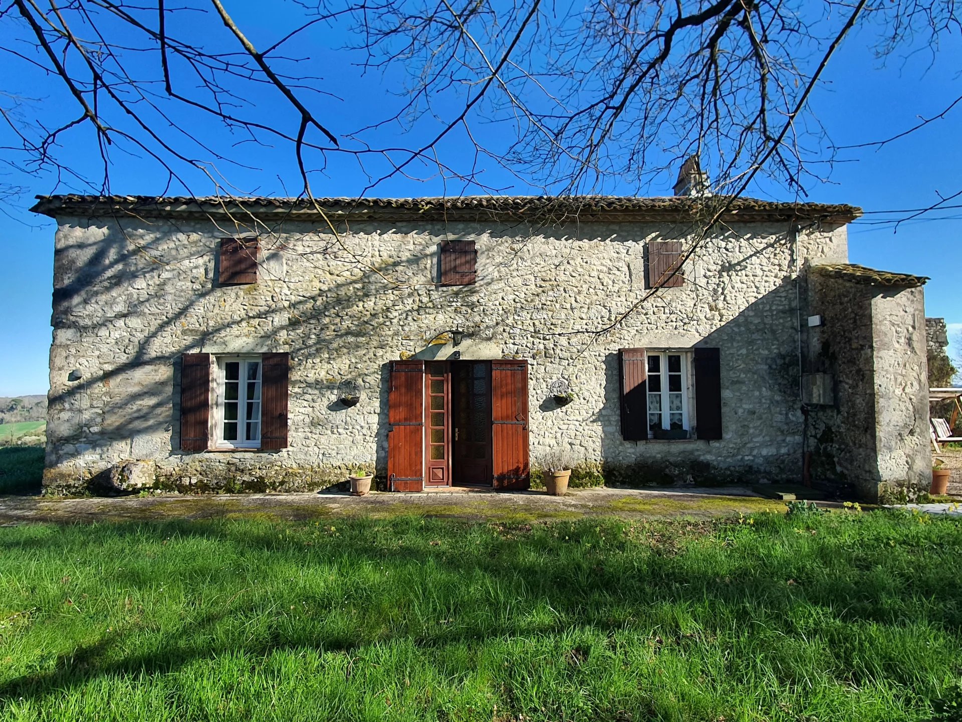 Superbes vues, 2 piscines, maison de 4 chambres et maison d'amis de 4 chambres !