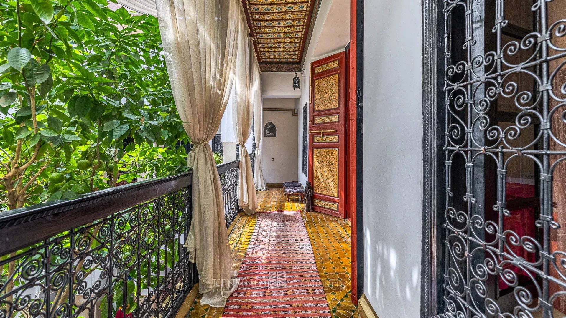 6 Bedroom Villa/Townhouse's Image 8