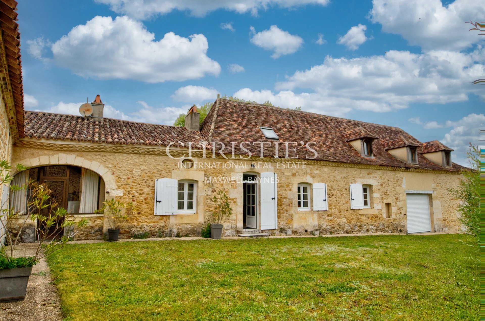 11 Bedroom Chateau's Image 29