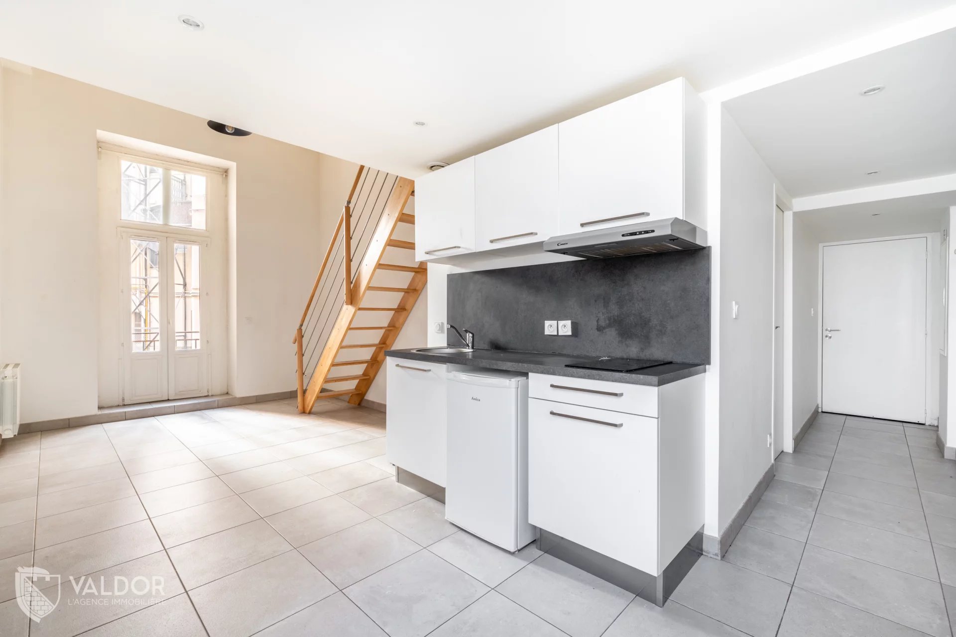 Coup de coeur assuré - Studio avec balcon au cœur de la Croix-Rousse