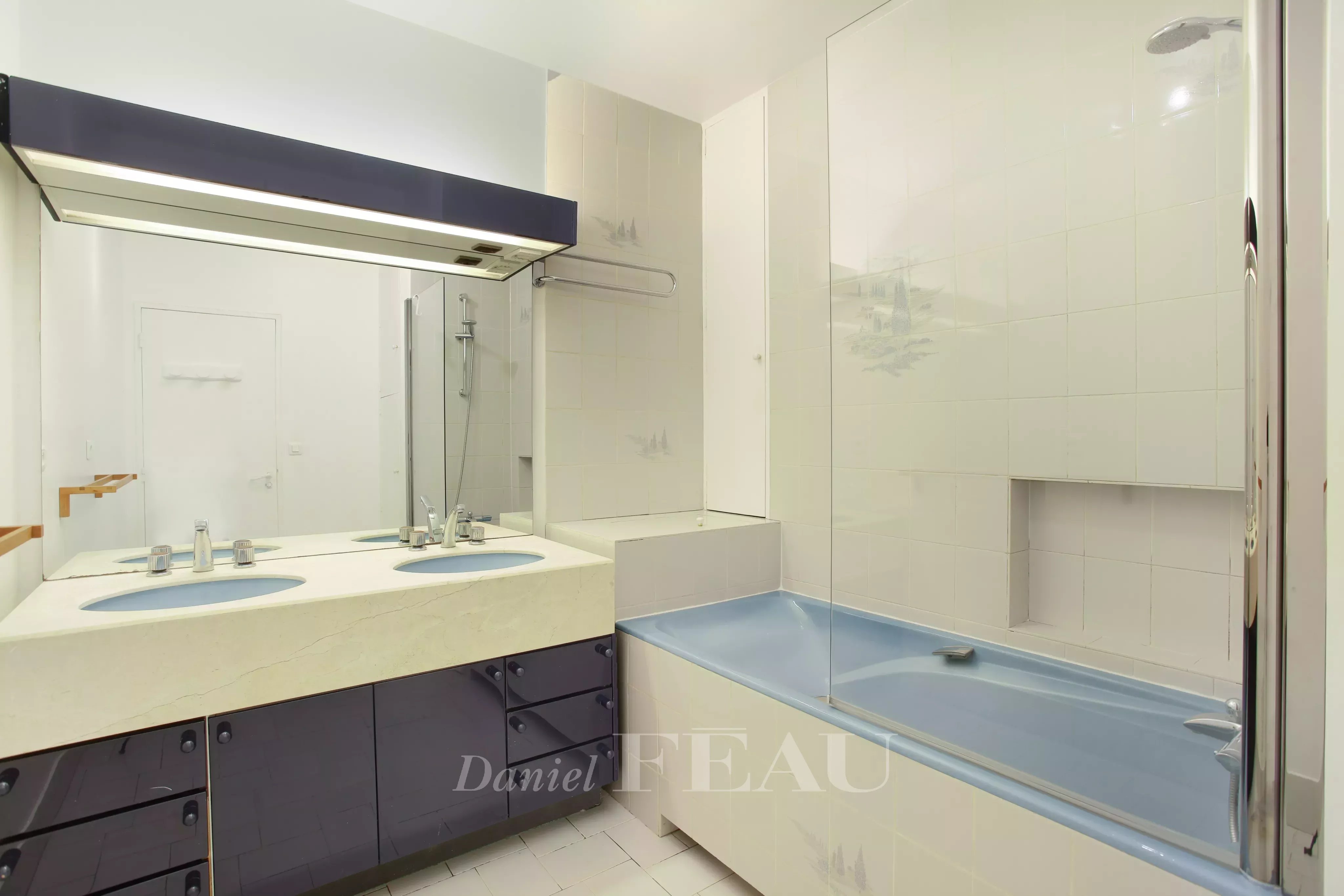 Rental Apartment Neuilly-sur-Seine