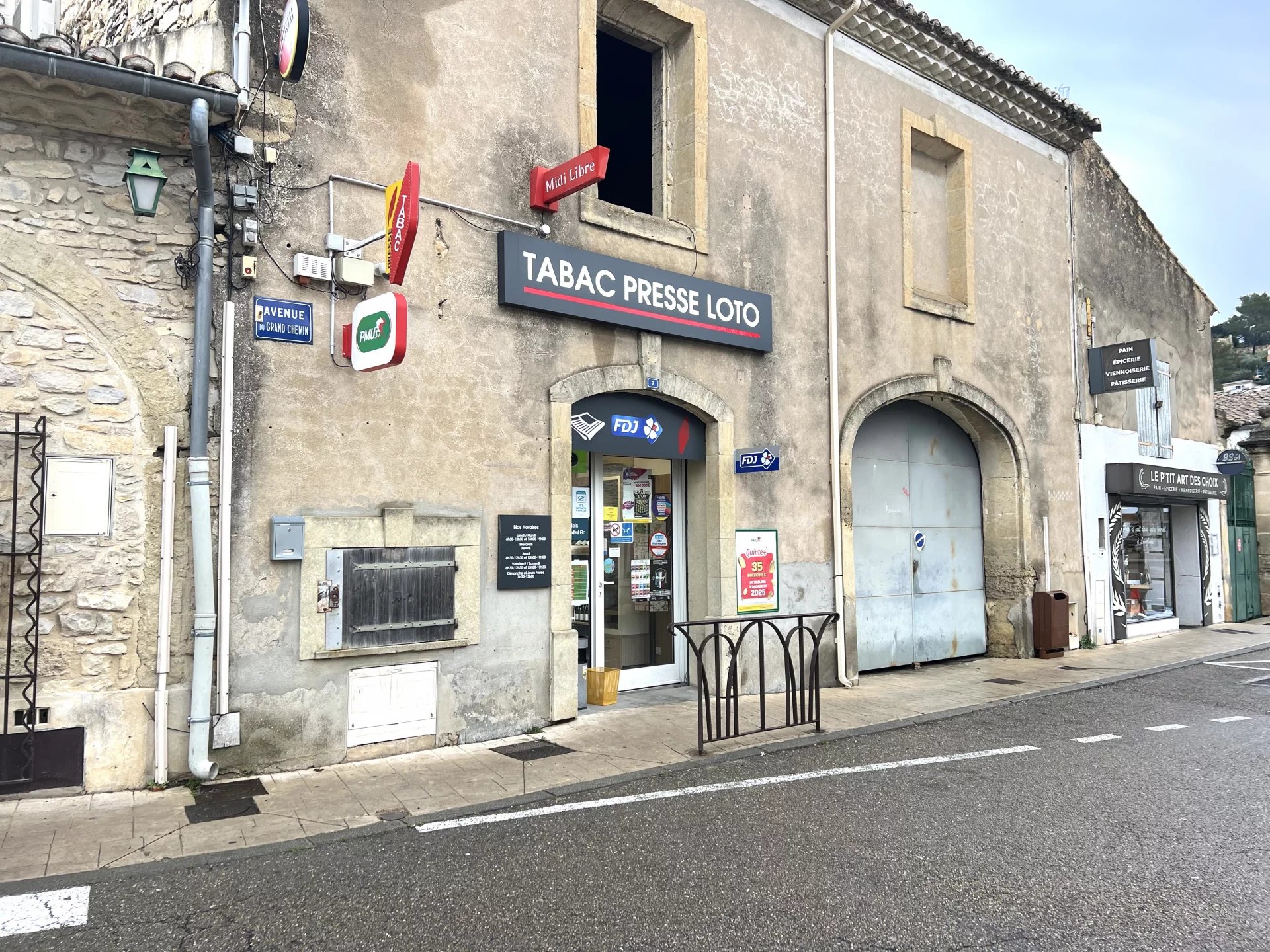 Agence immobilière de 