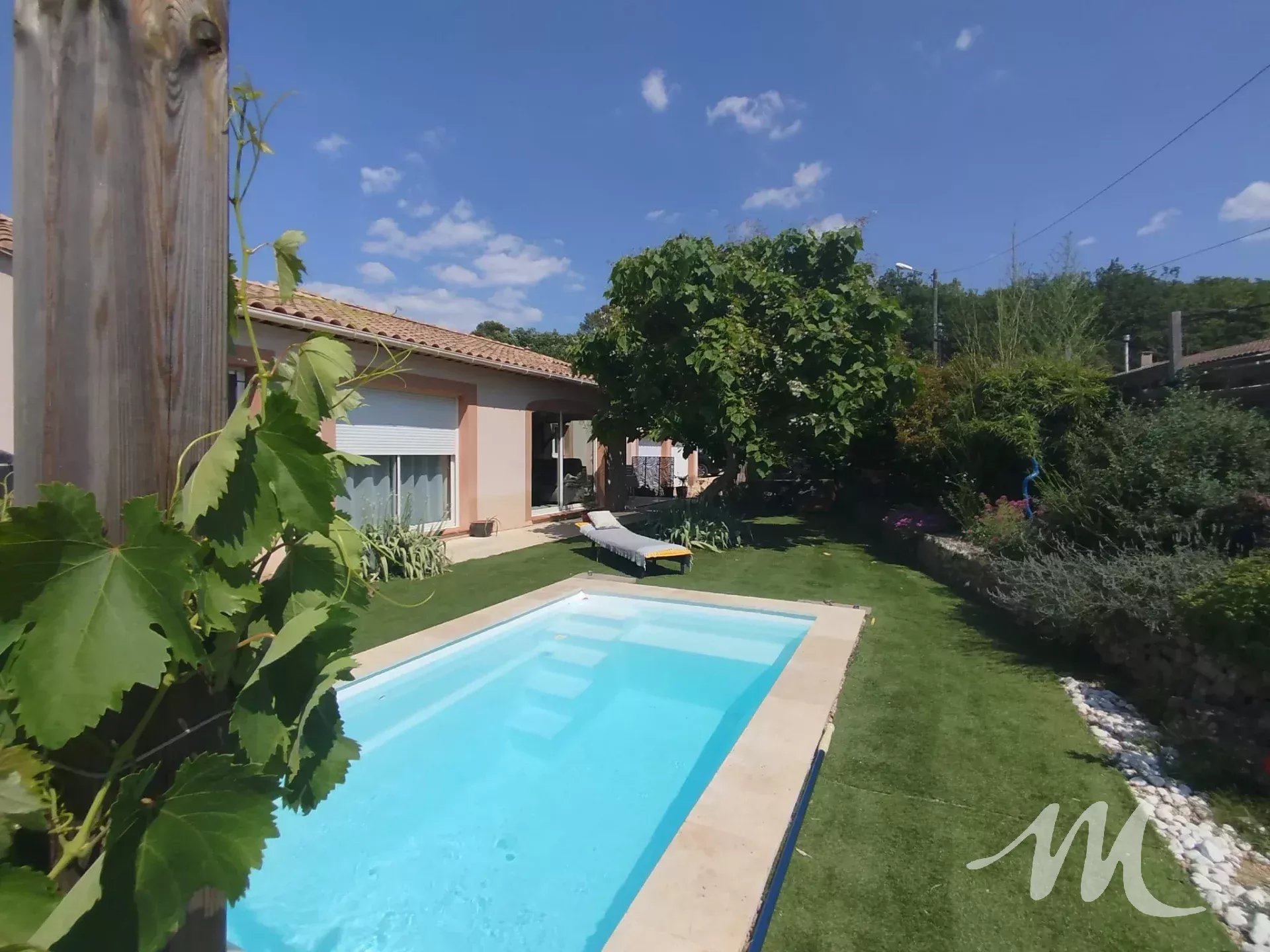 Agence immobilière de 