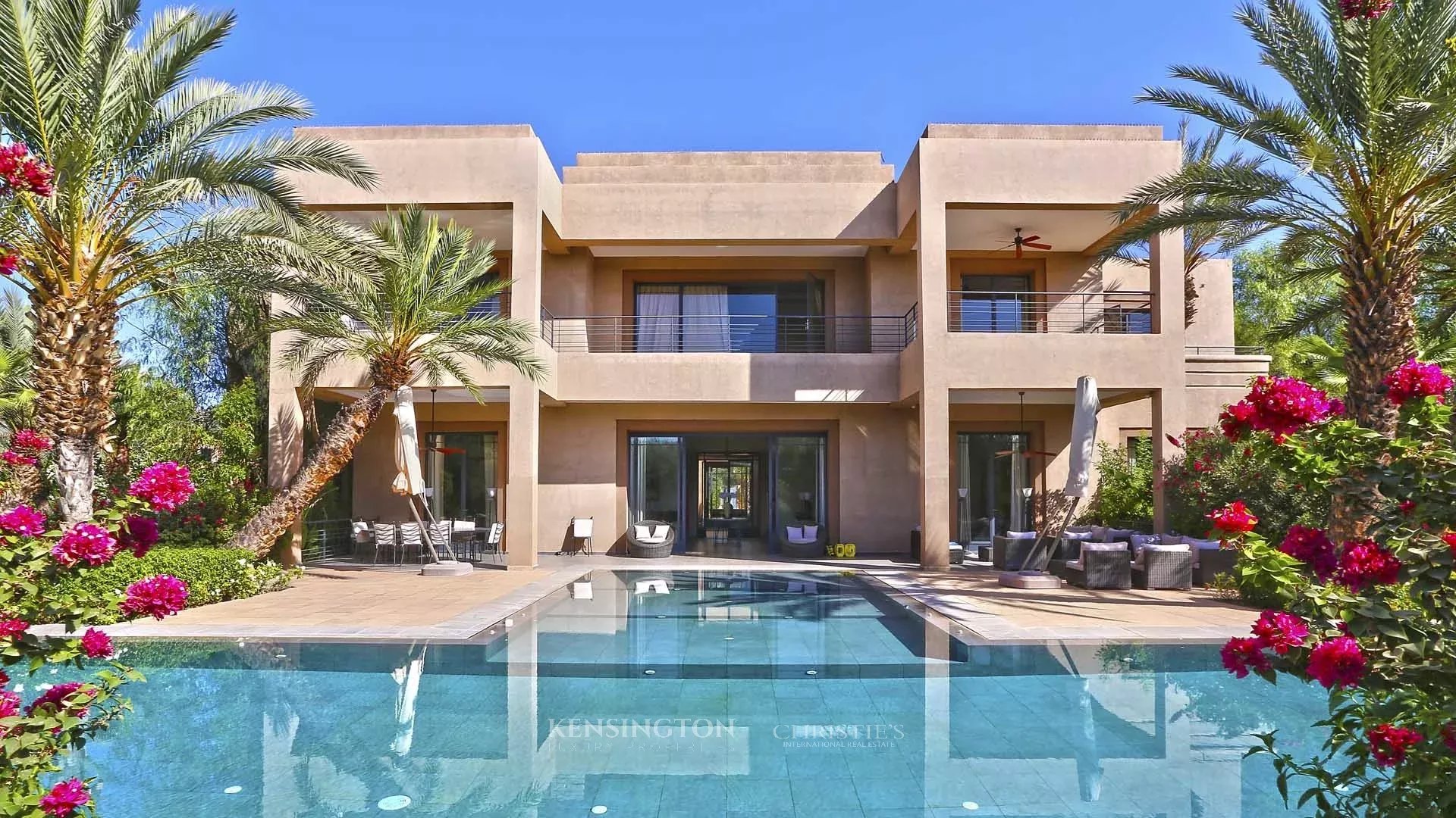 8 Bedroom Villa/Townhouse's Image 3