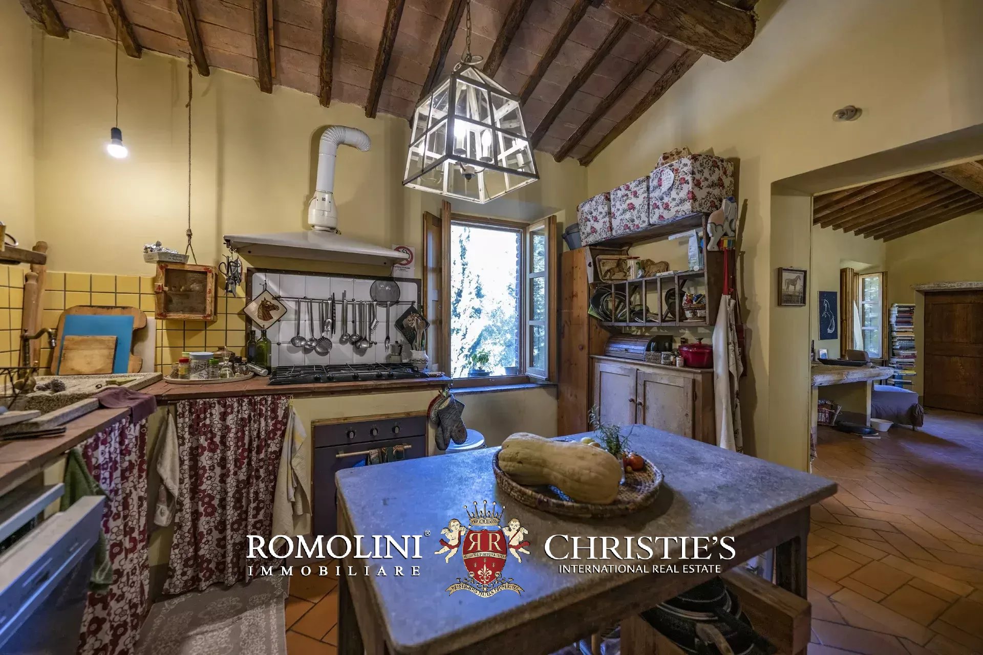 9 Bedroom Horse Property's Image 53