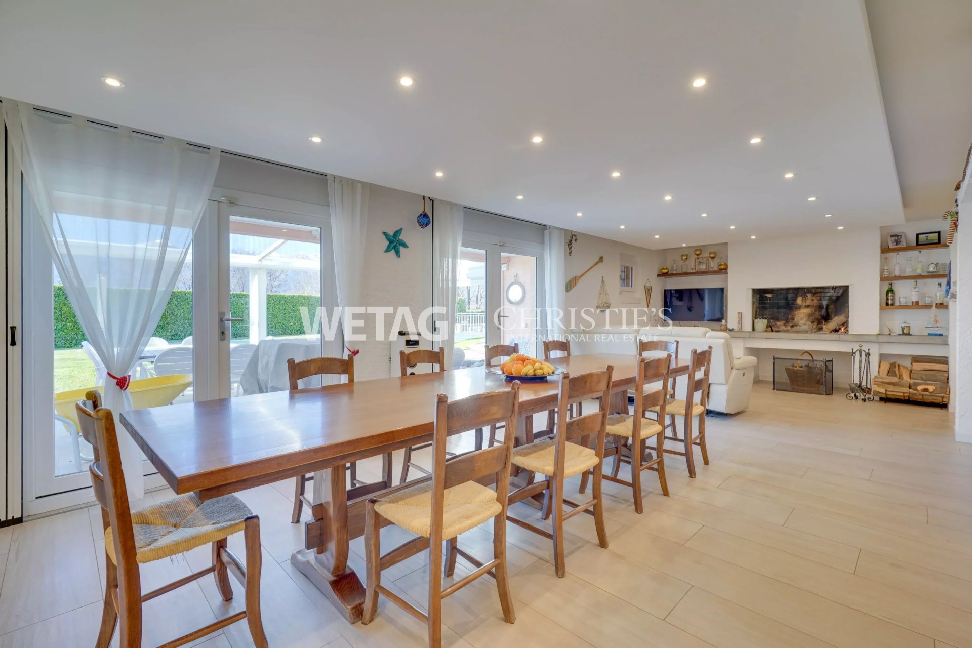 6 Bedroom Villa/Townhouse's Image 8