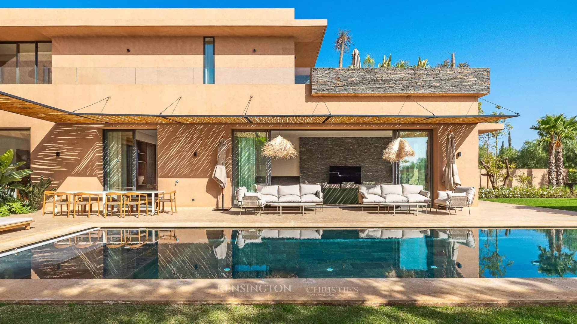 6 Bedroom Villa/Townhouse's Image 16