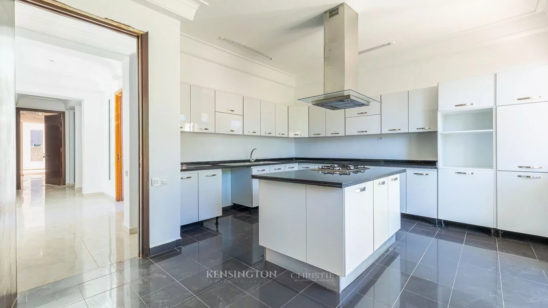 5 Bedroom Villa/Townhouse's Image 34