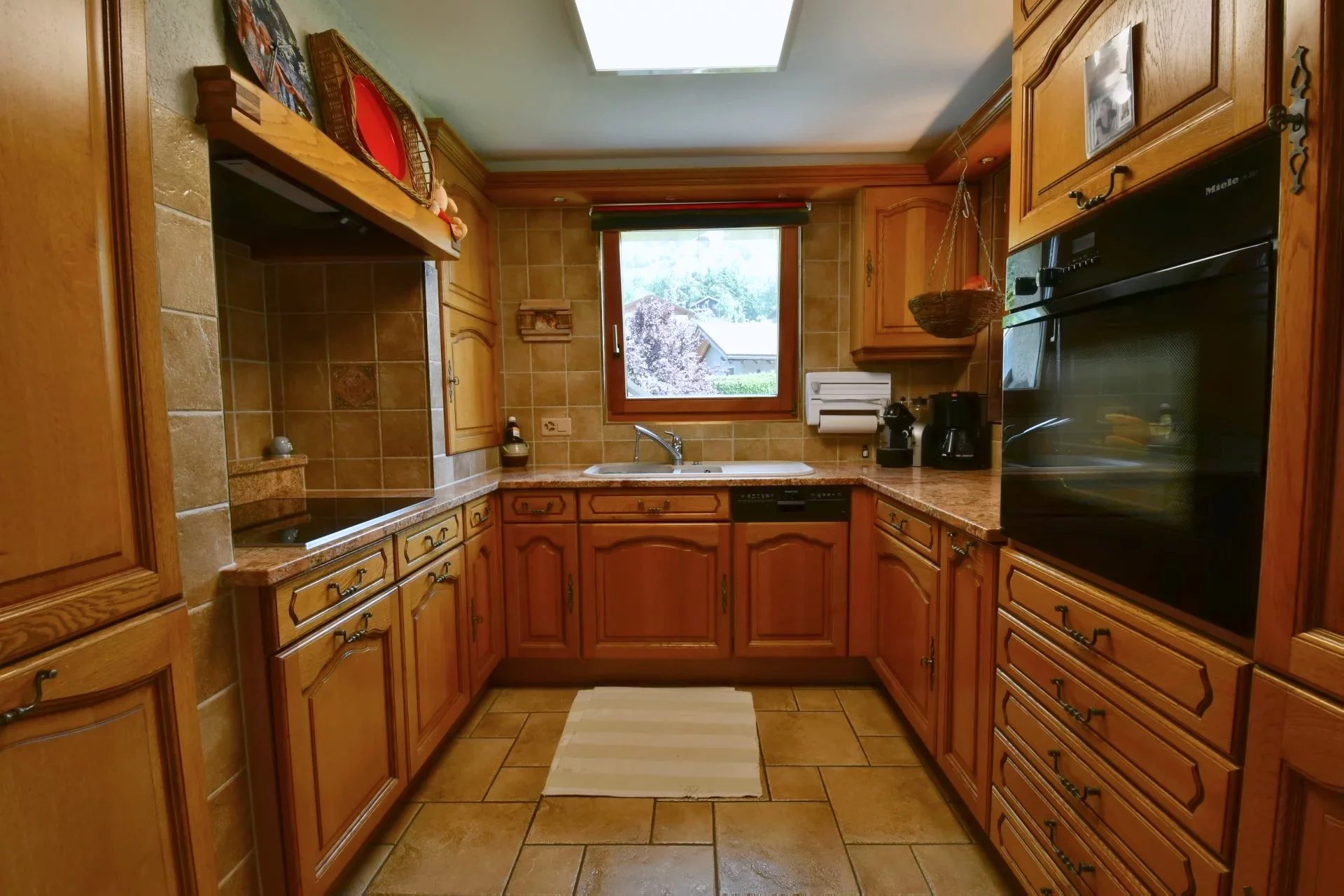 Propriété scindée en deux appartements