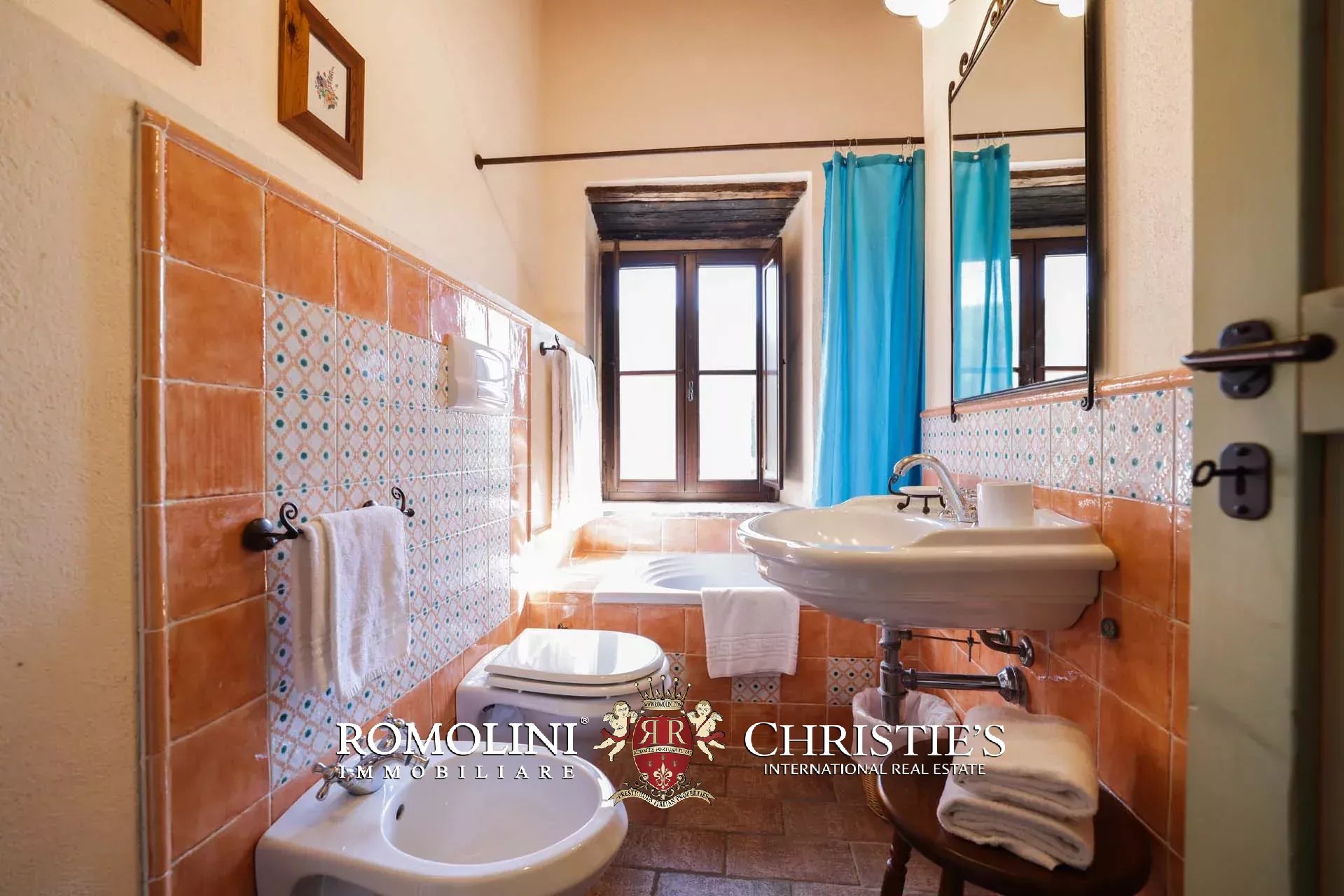 19 Bedroom Villa/Townhouse's Image 43