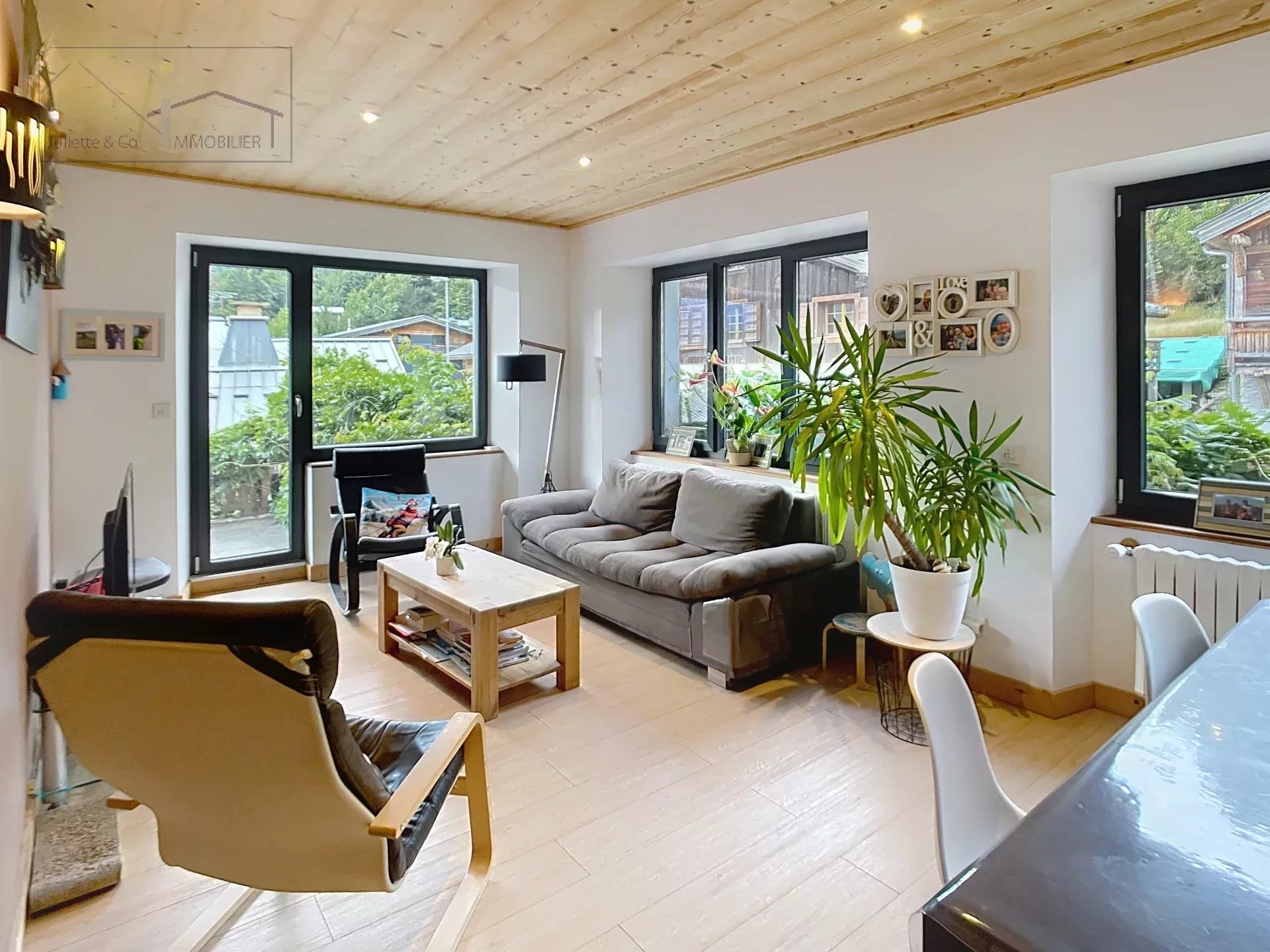 Photo of 260 m² former school converted into 3 furnished apartments in Les Houches