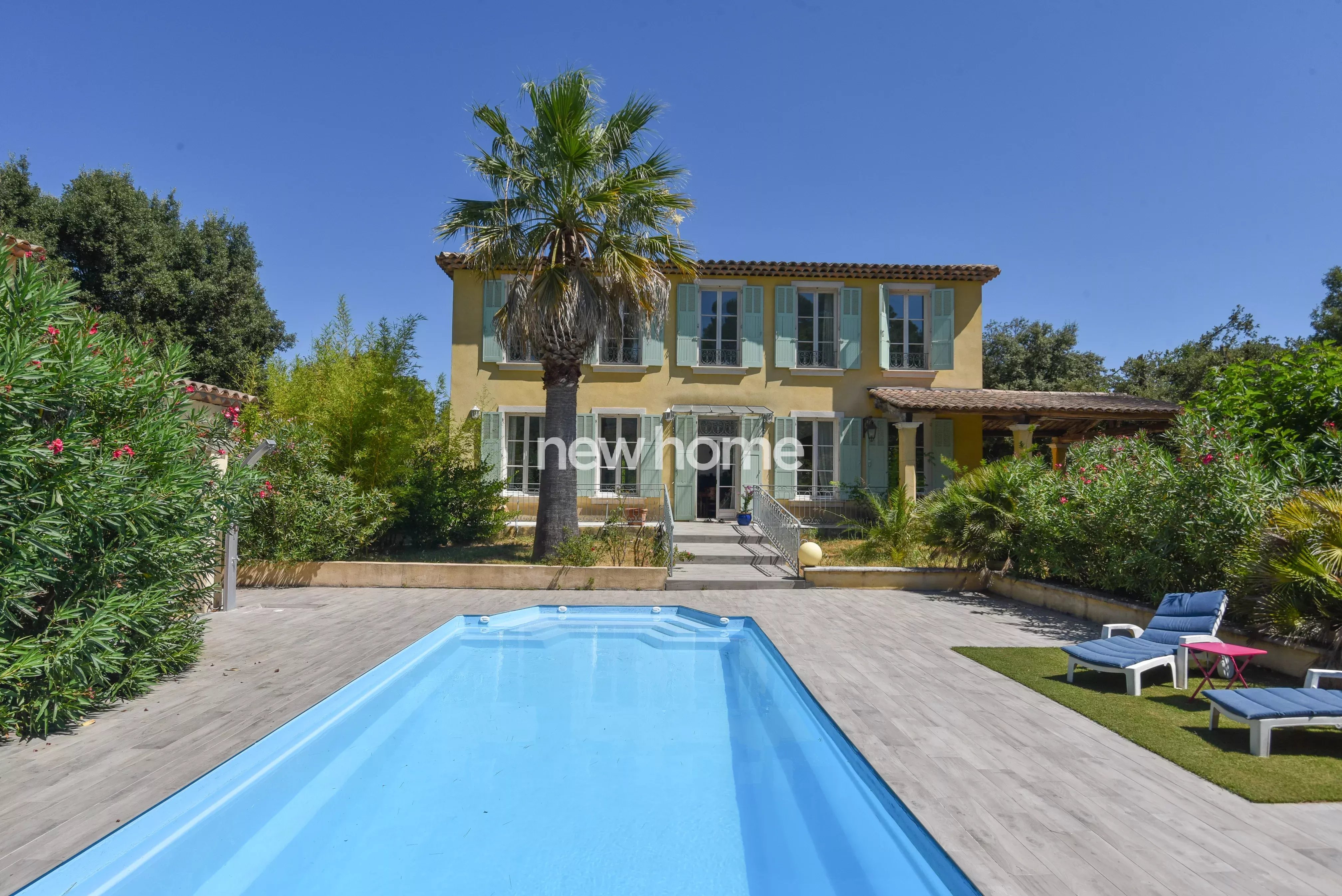 Magnifique bastide de charme avec une belle dependance au calme