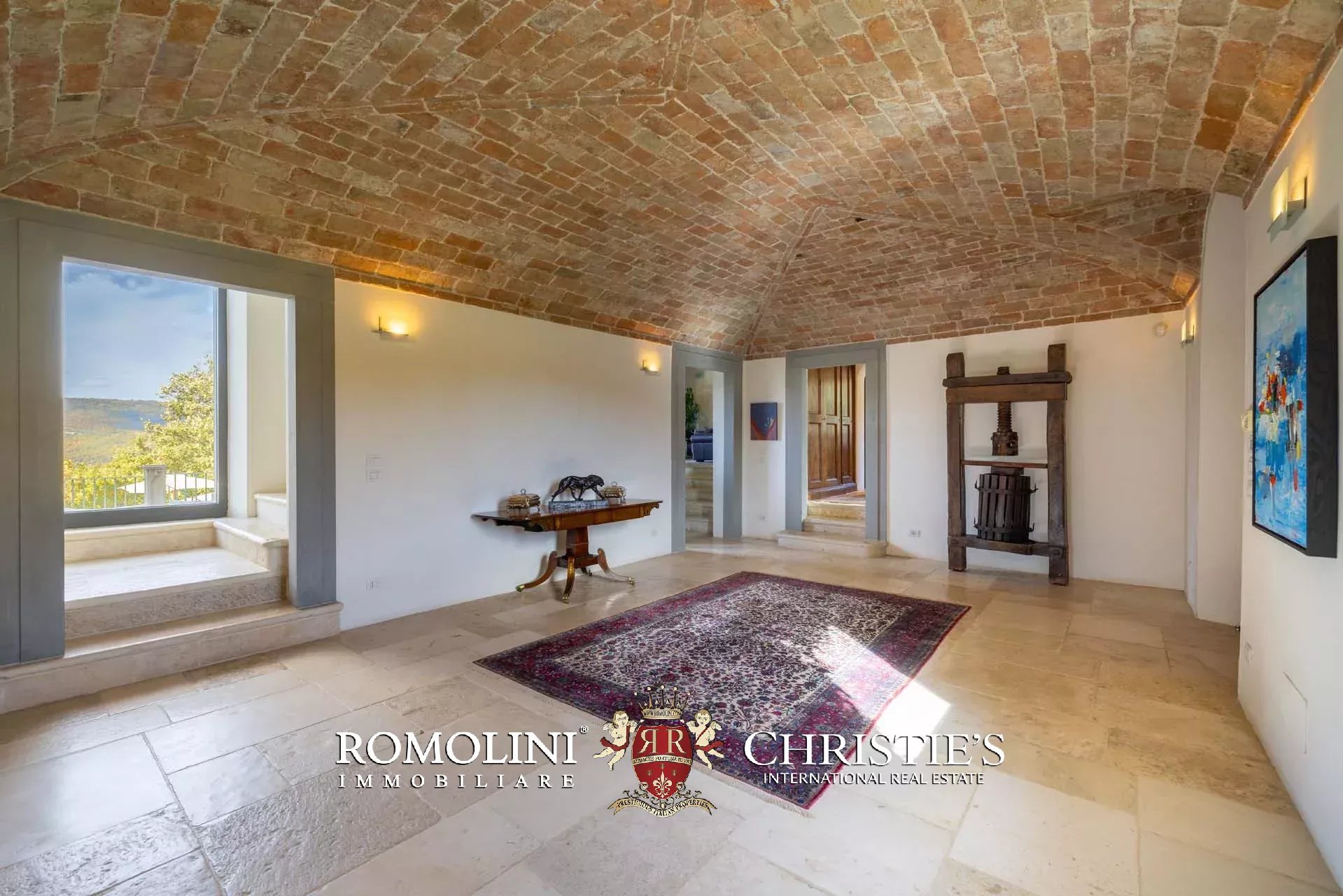 7 Bedroom Villa/Townhouse's Image 31