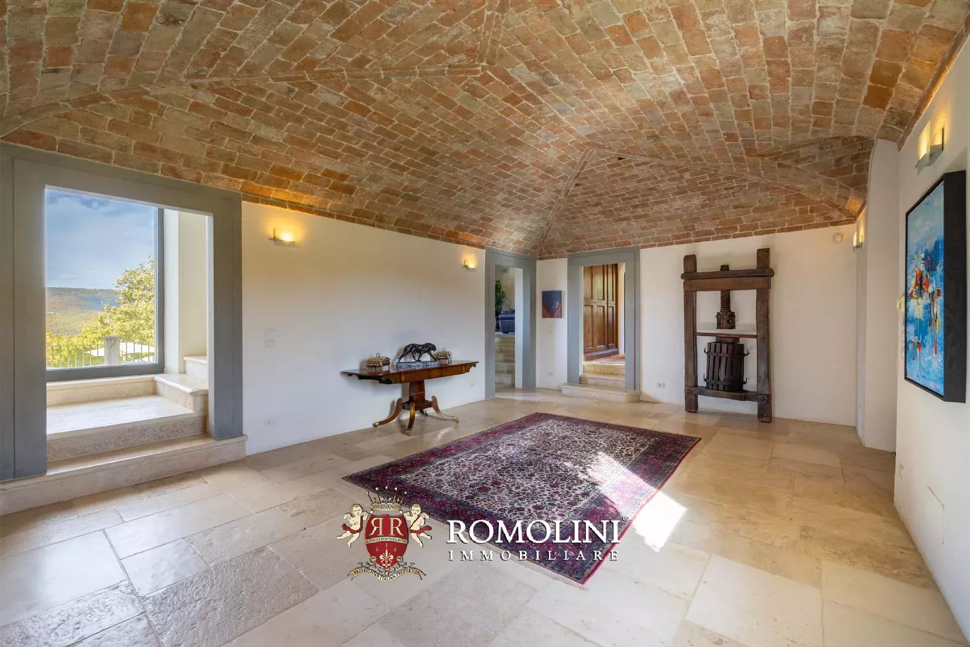 7 Bedroom Villa/Townhouse's Image 31